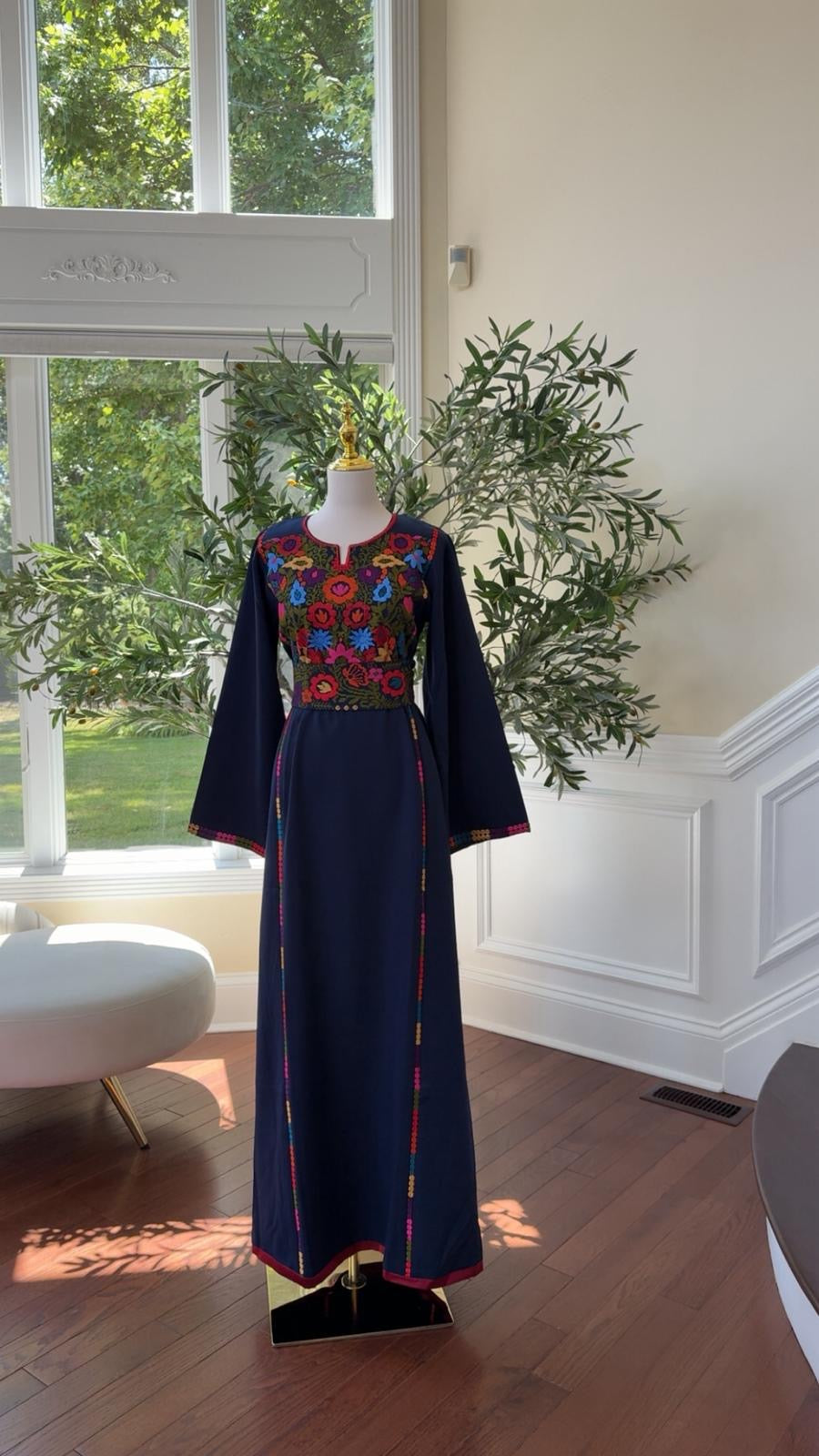 Navy Blue Floral Embroidery Tatreez Thobe