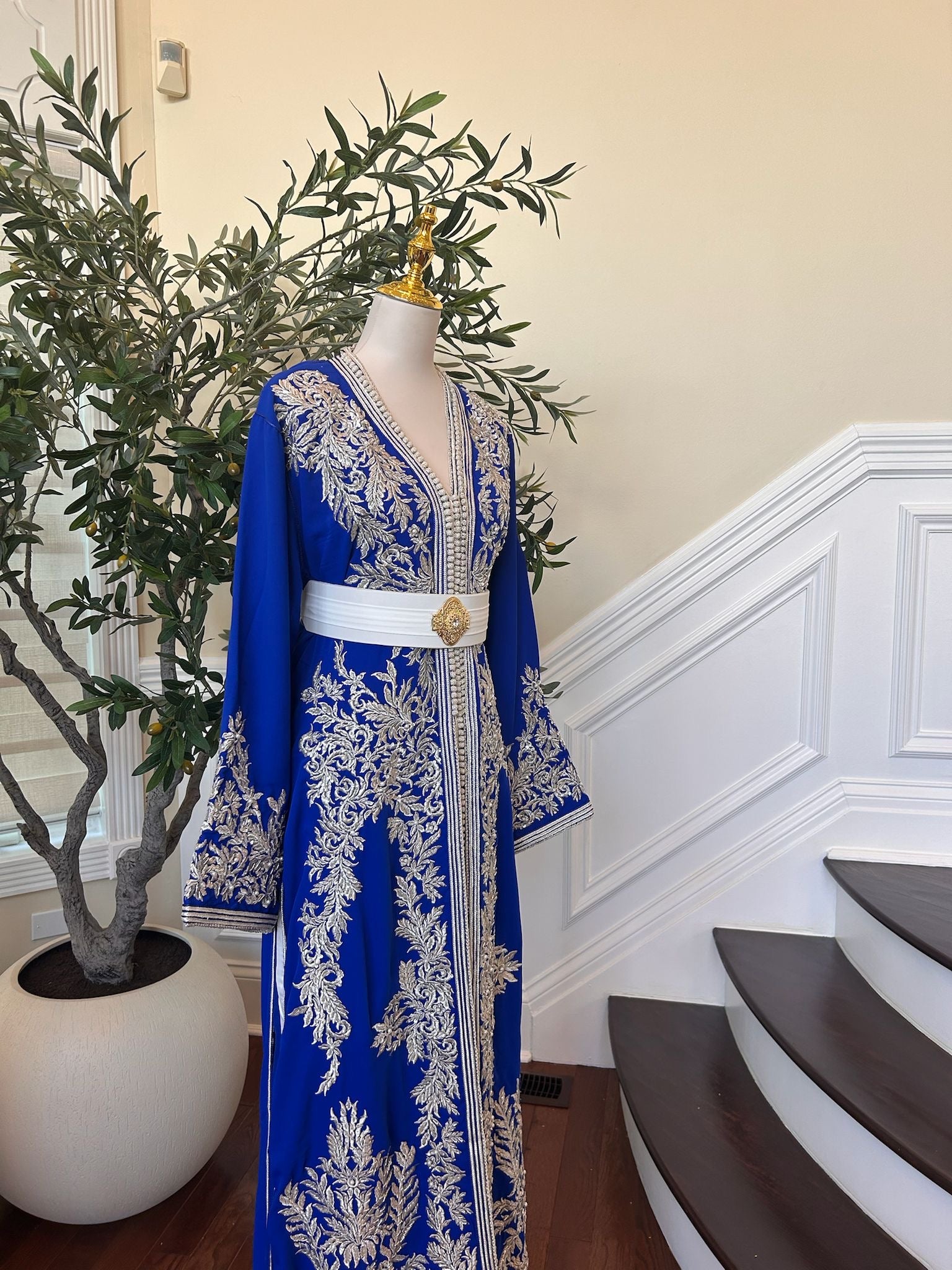 Royal Blue White Floral Detail Kuftan