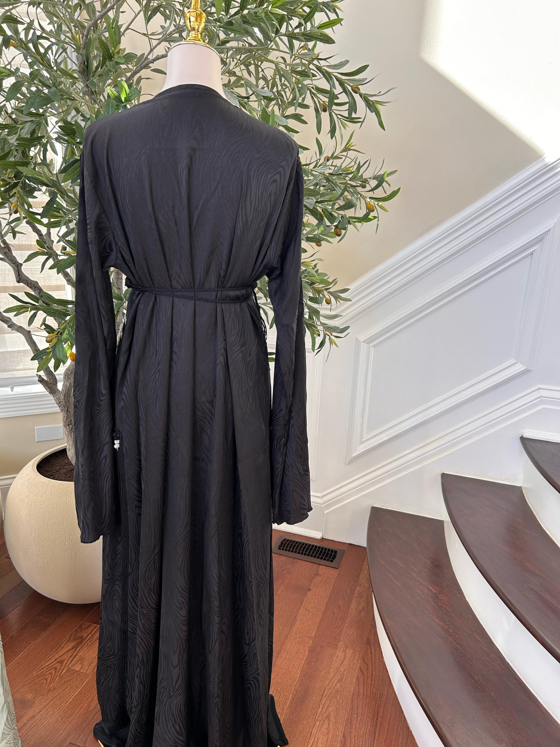 Black Beaded Stone Kuftan