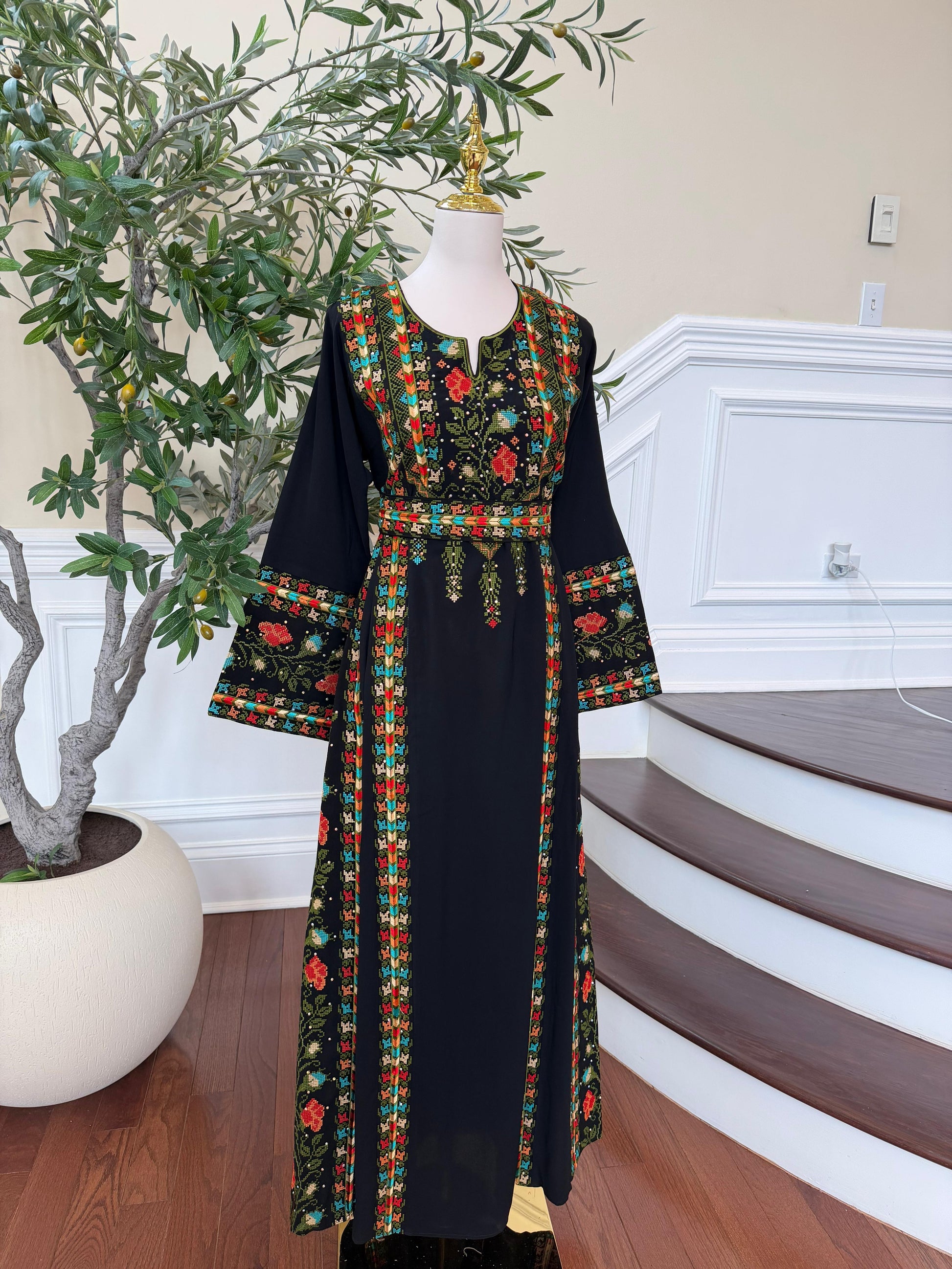 Black Embroidery Tatreez Heritage Thobe