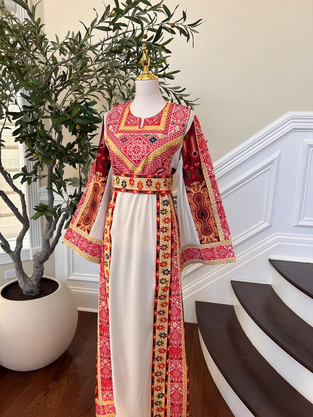 Cream Embroidery Tatreez Thobe