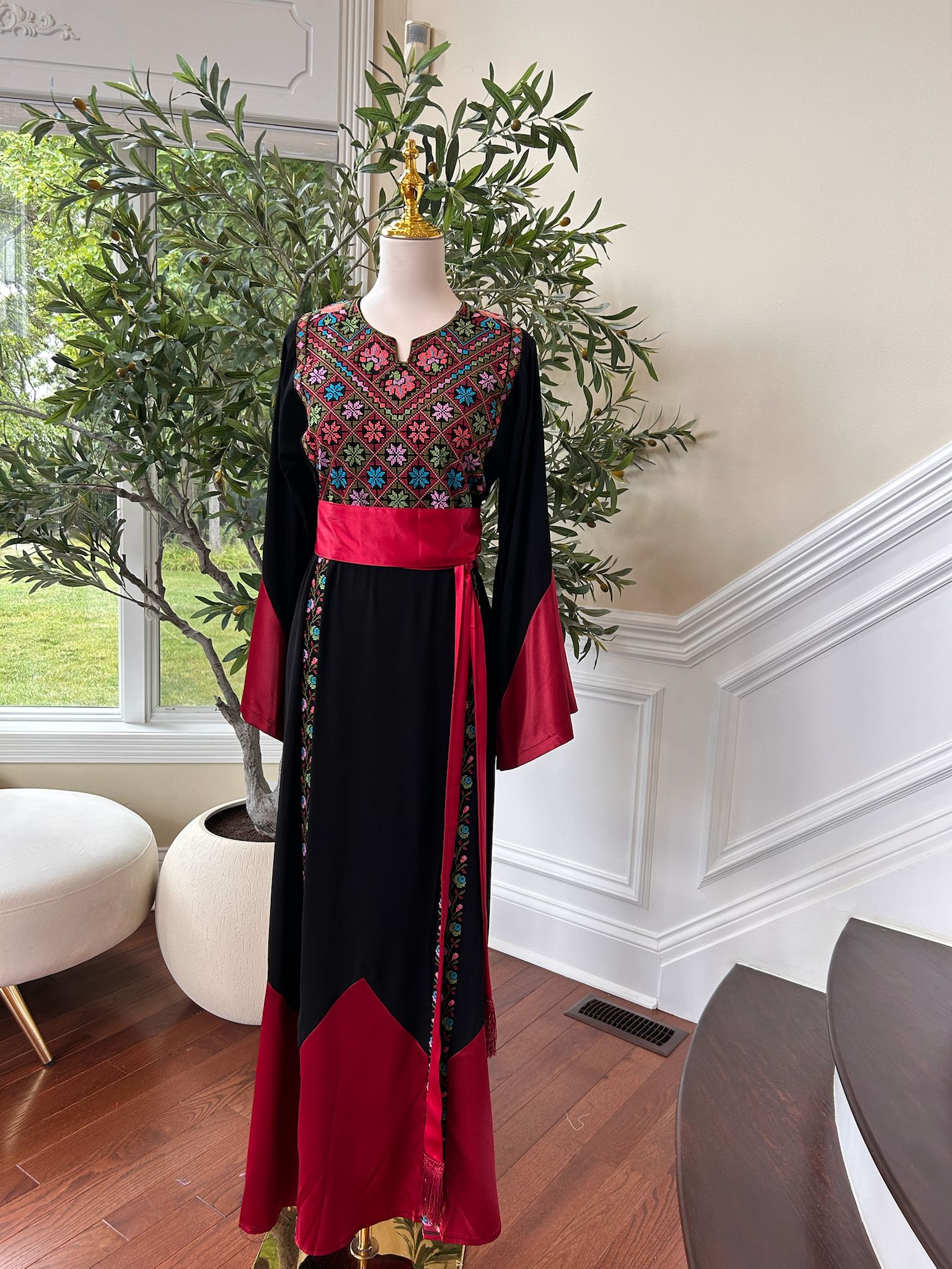 Black Tatreez Embroidery Thobe  Satin Red Detail