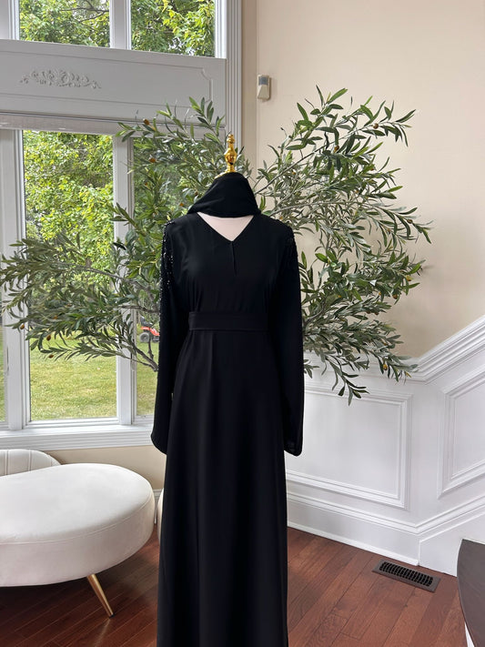 Black Sleeve Charm Closed Abaya