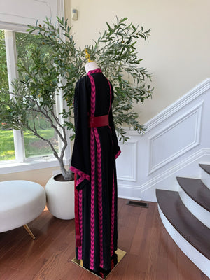 The Heritage Luxe – Black Tatreez Pink Abaya