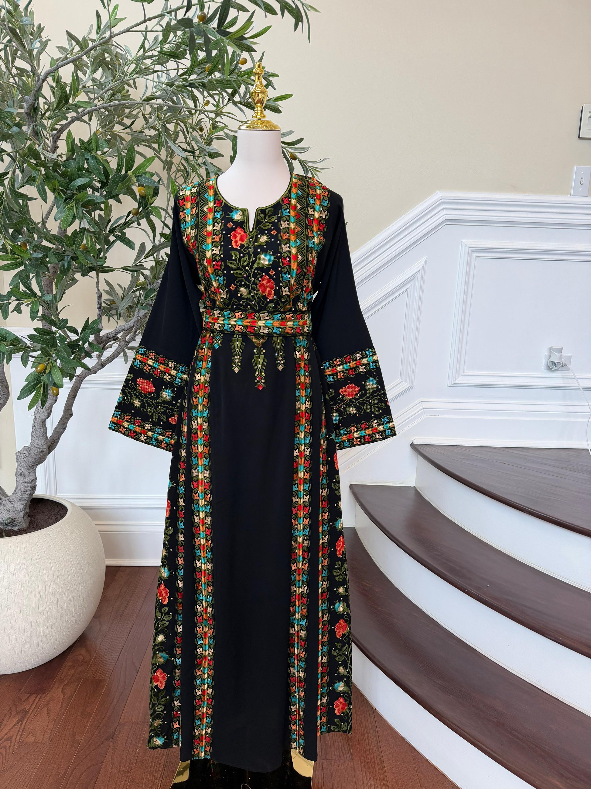Black Embroidery Tatreez Heritage Thobe