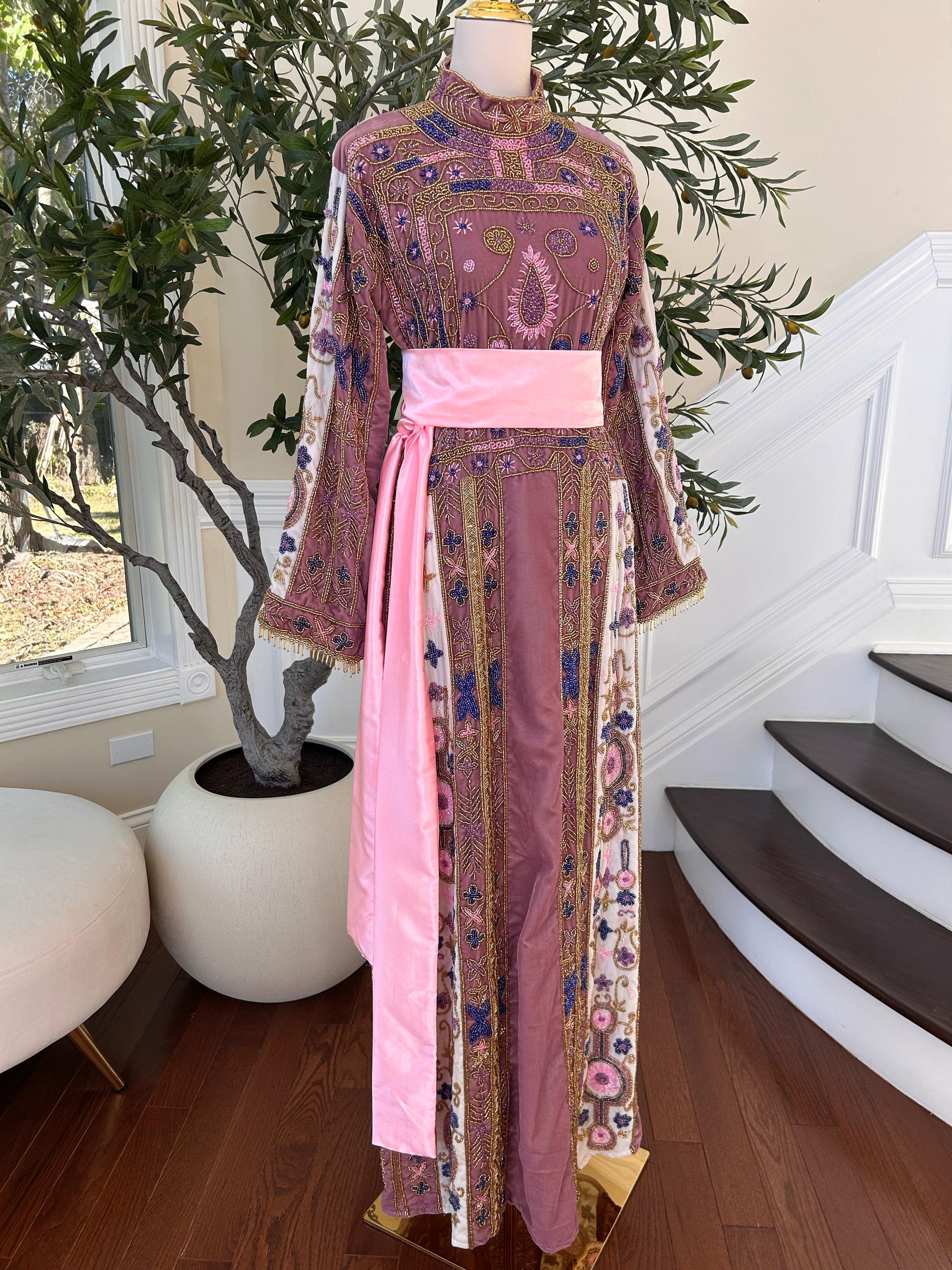 Pink Velvet Stone Thobe