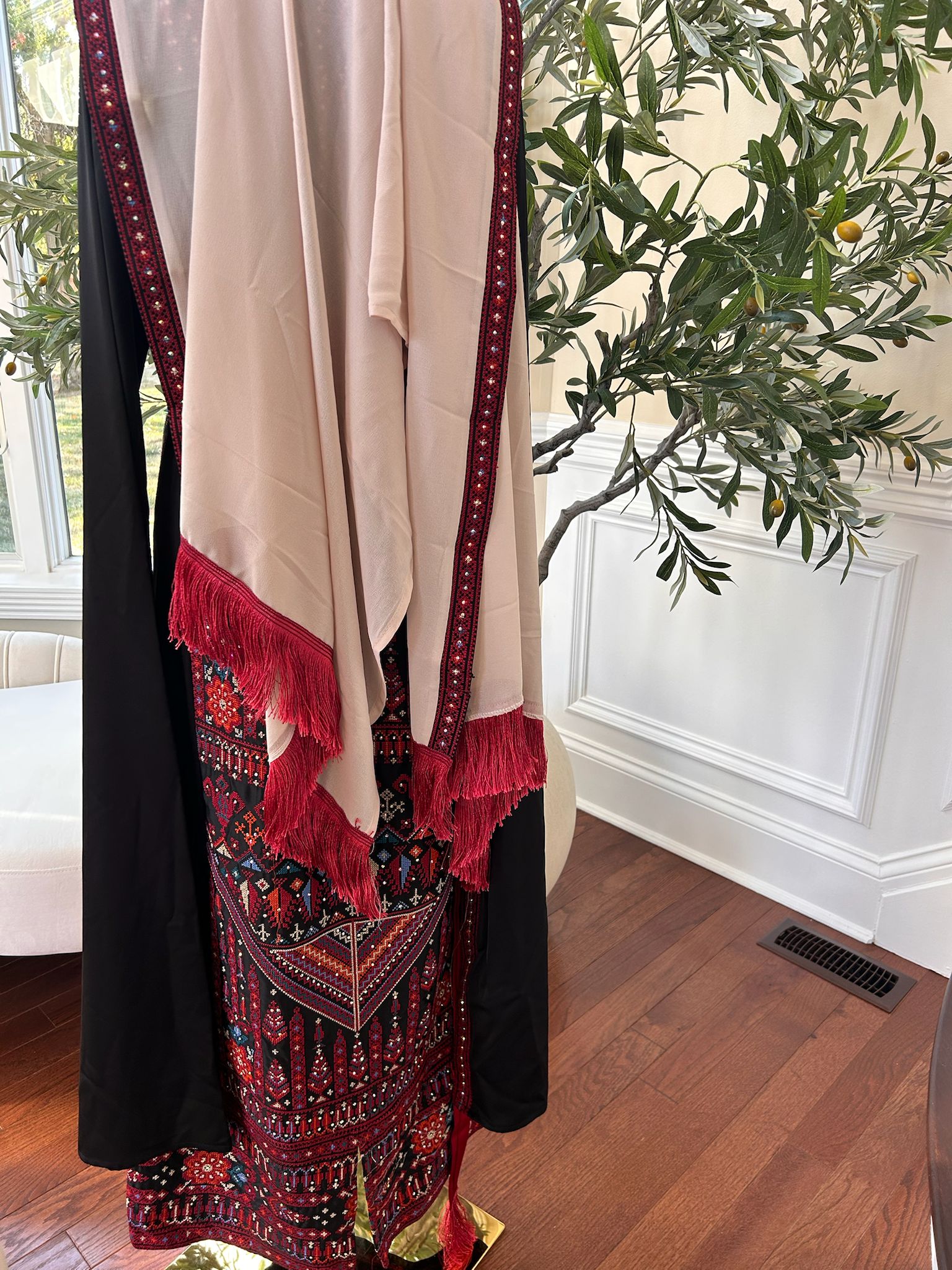 Cream/ Red Tatreez Khirka Shal Mandil