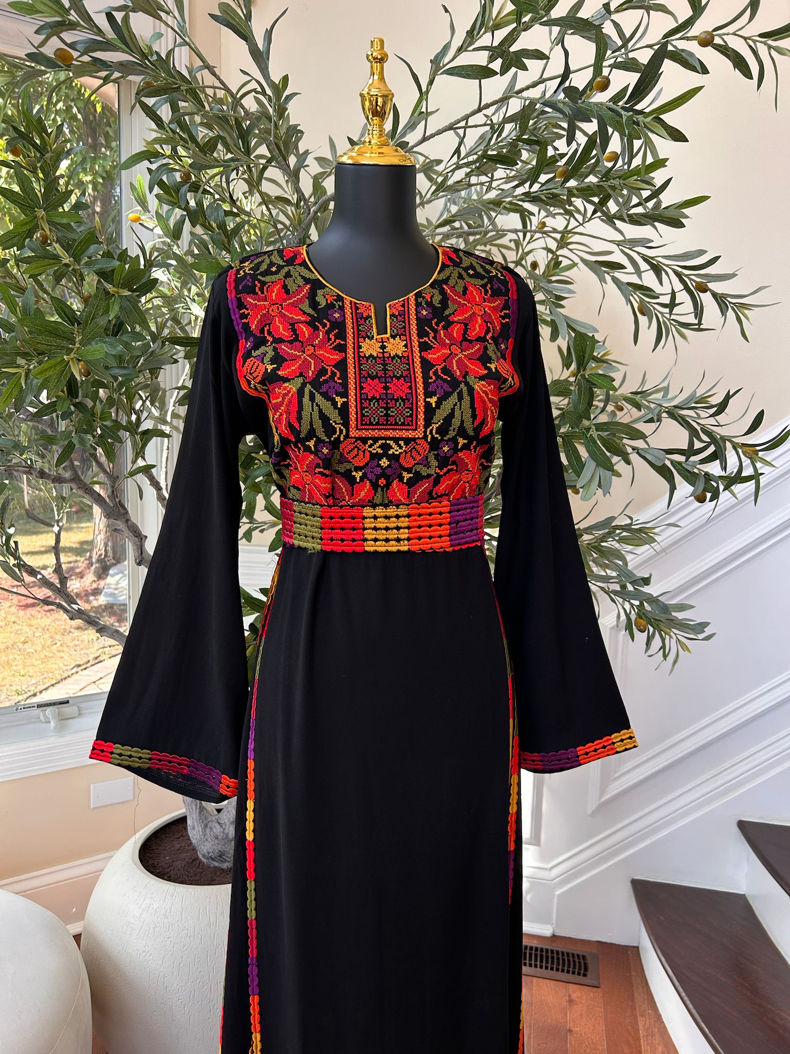 Elegant Black Multi Colored Tatreez Thobe
