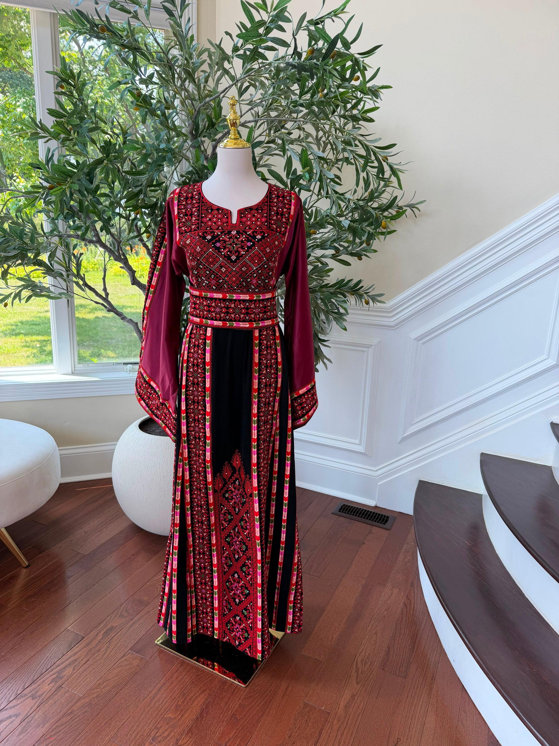 Black Embroidery Tatreez Thobe