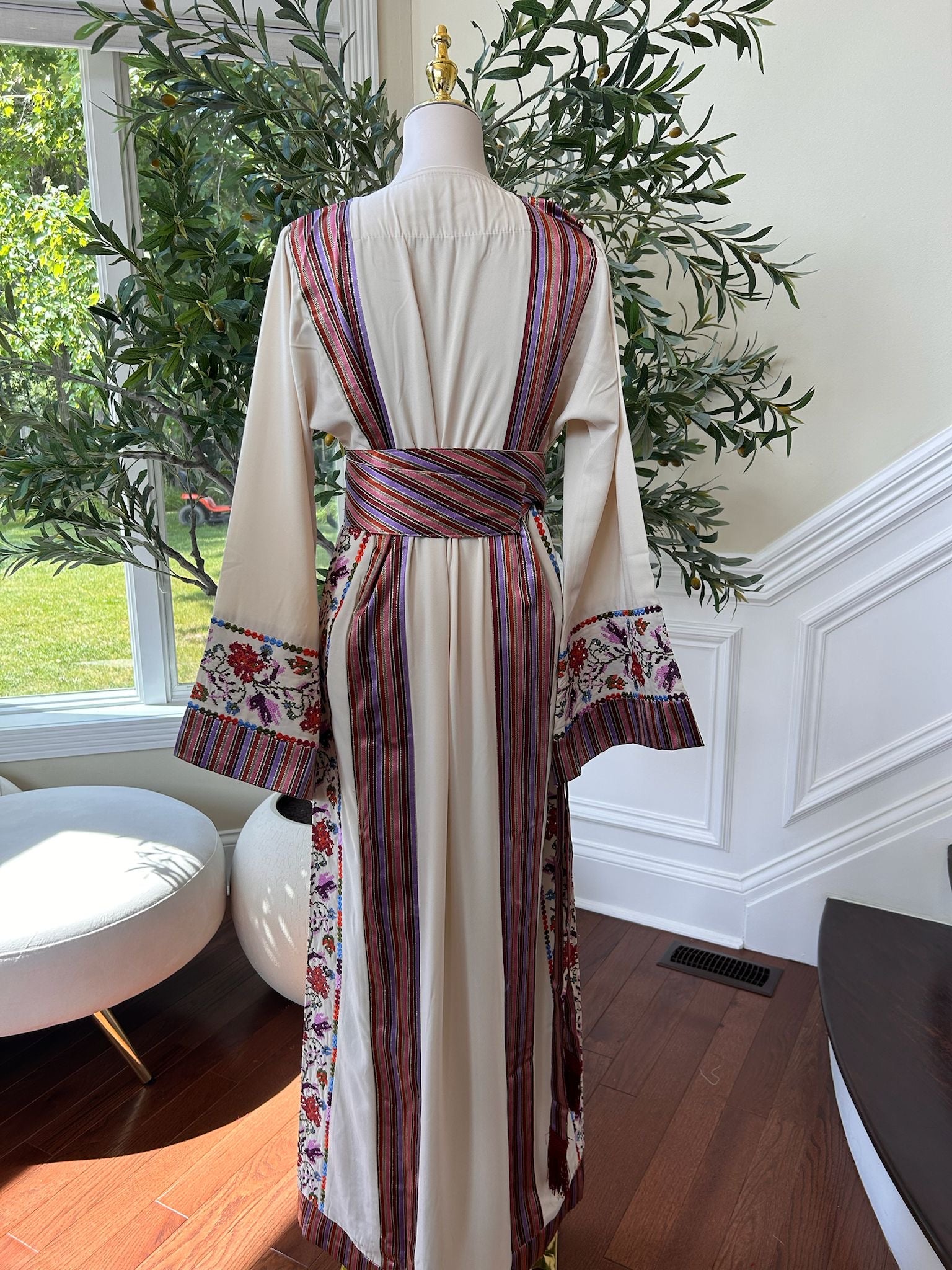 Cream Floral Embroidery Tatreez Thobe