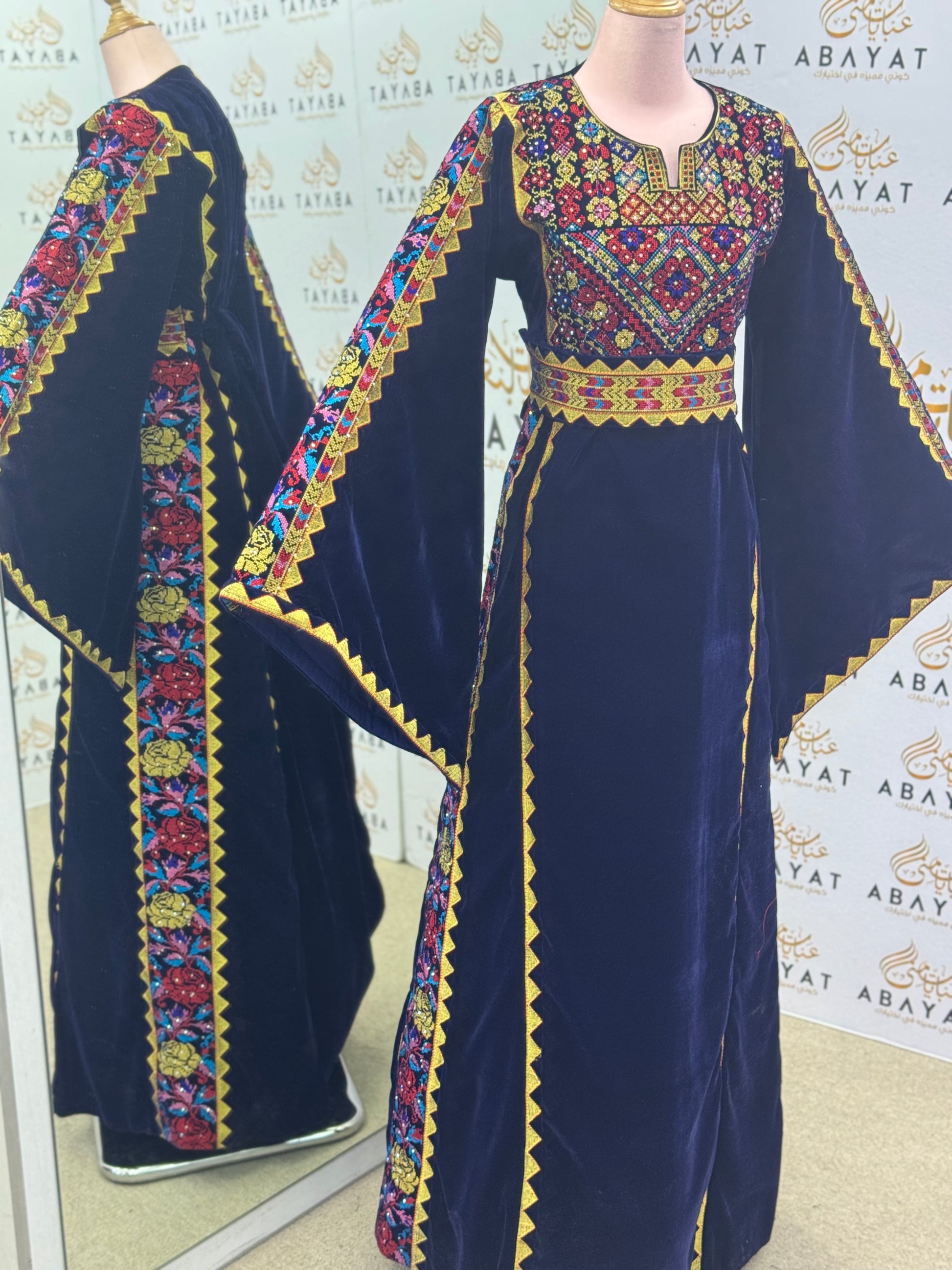 Midnight Blue Velvet Thobe – Traditional Palestinian Embroidery
