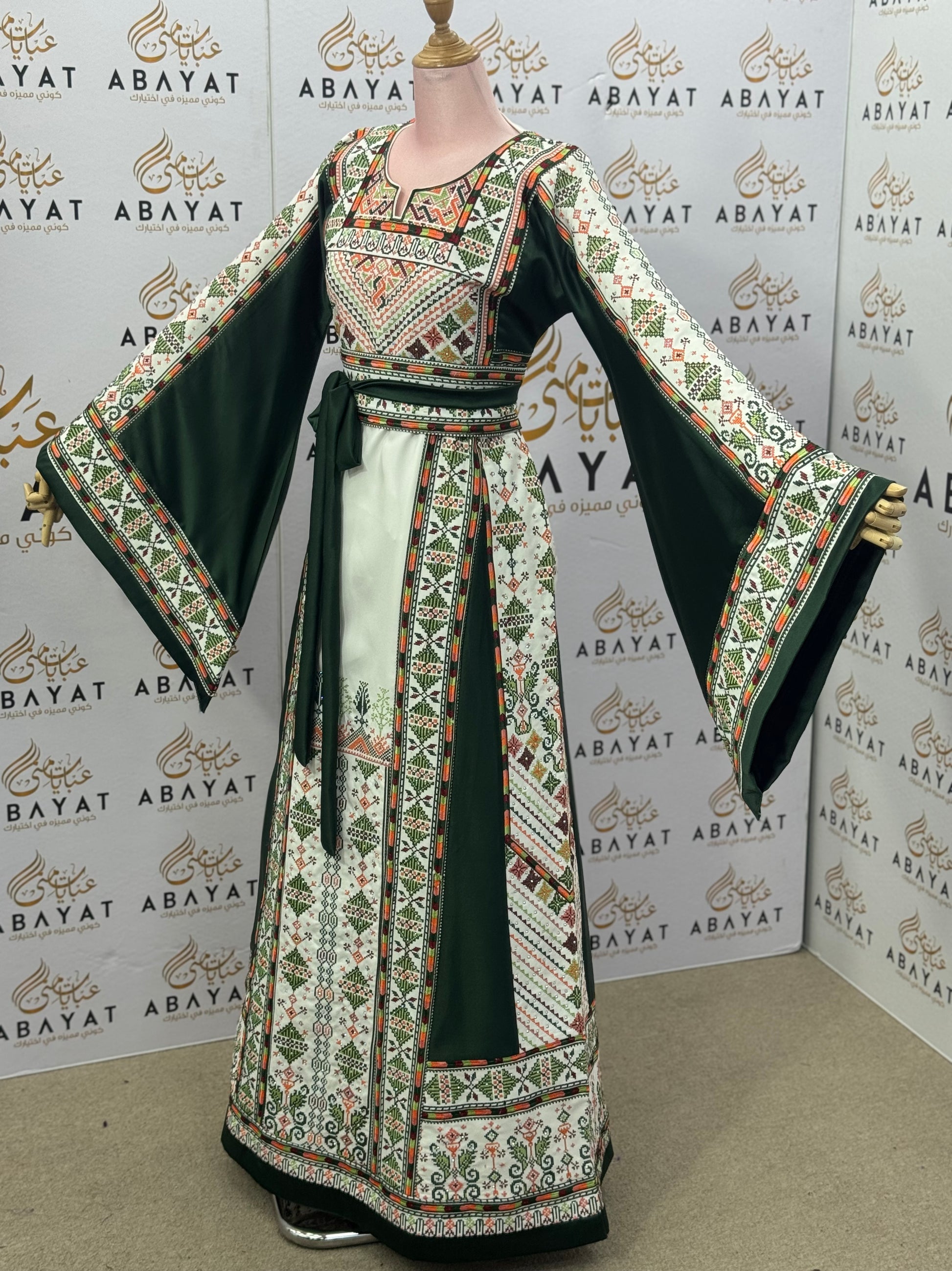 Emerald Green Palestinian Thobe – Mixed Fabric with Traditional Tatreez