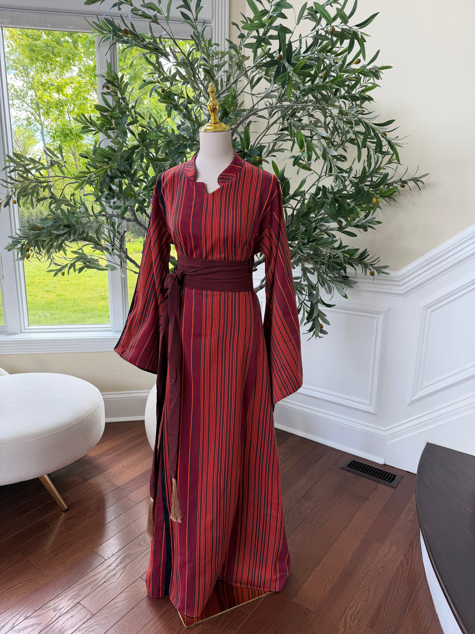 Majdalawi Traditional Elegance Thobe /2244400