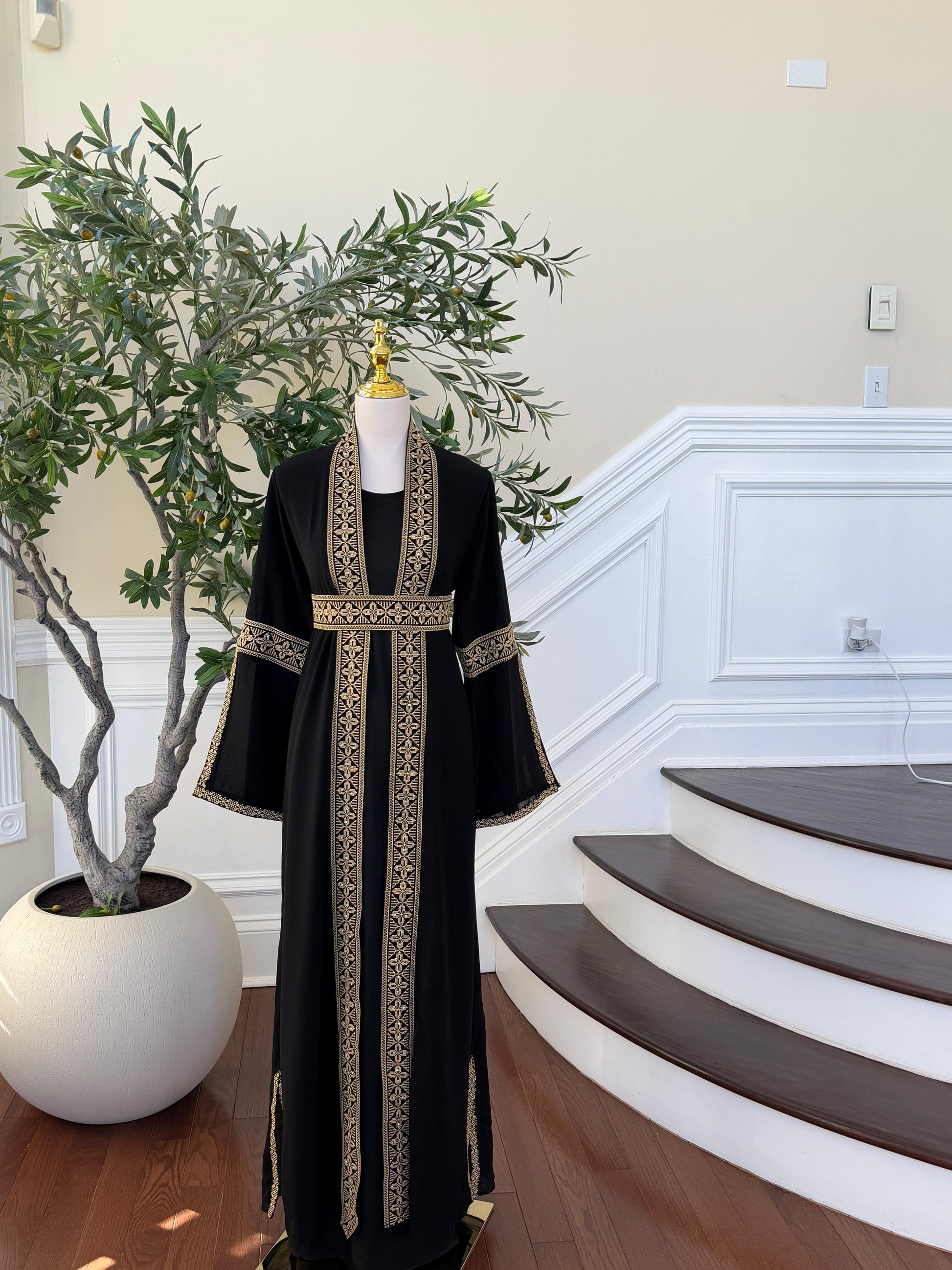 Black Two Piece Embroidered Thobe