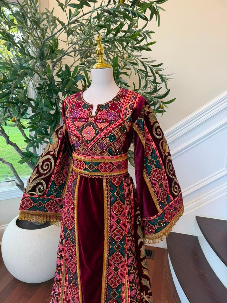 Burgundy Embroidery Tatreez Elegance Thobe