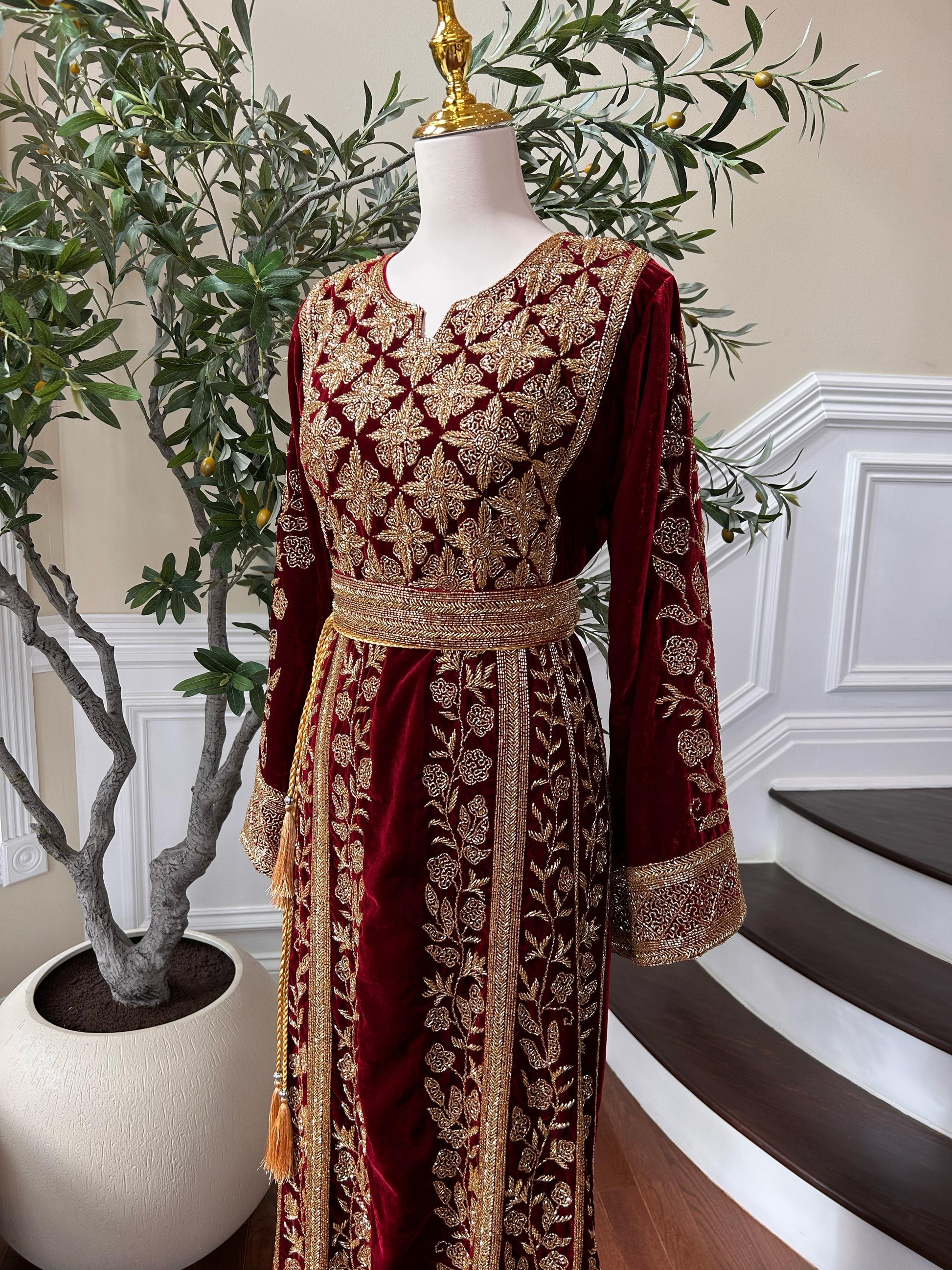 Golden Red Beaded Stone Thobe