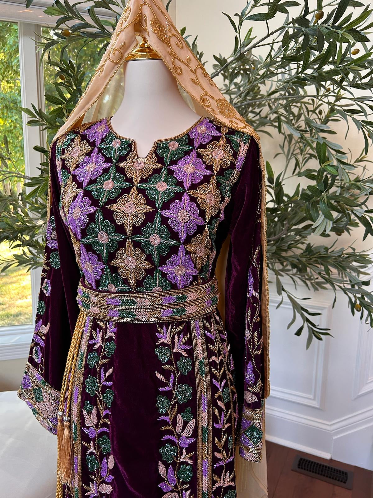Velvet Purple Stone Thobe