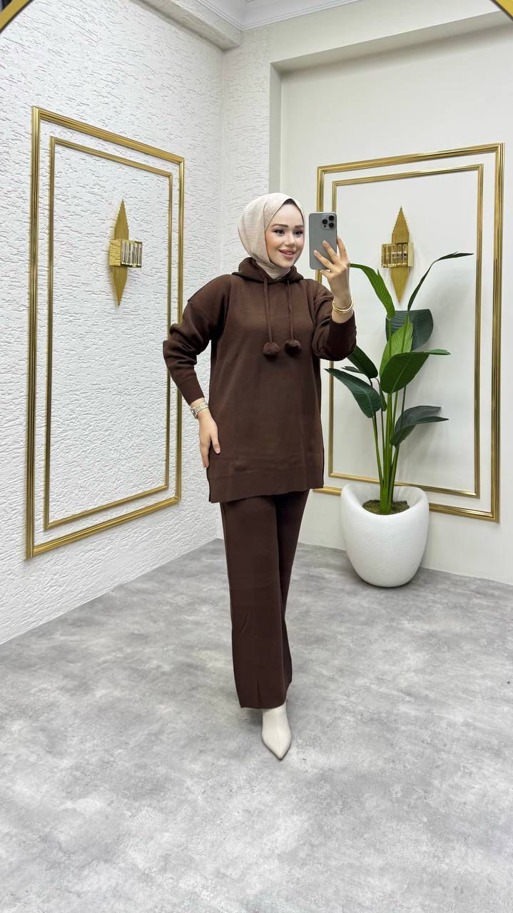 Essential Comfort Two-Piece Lounge Set