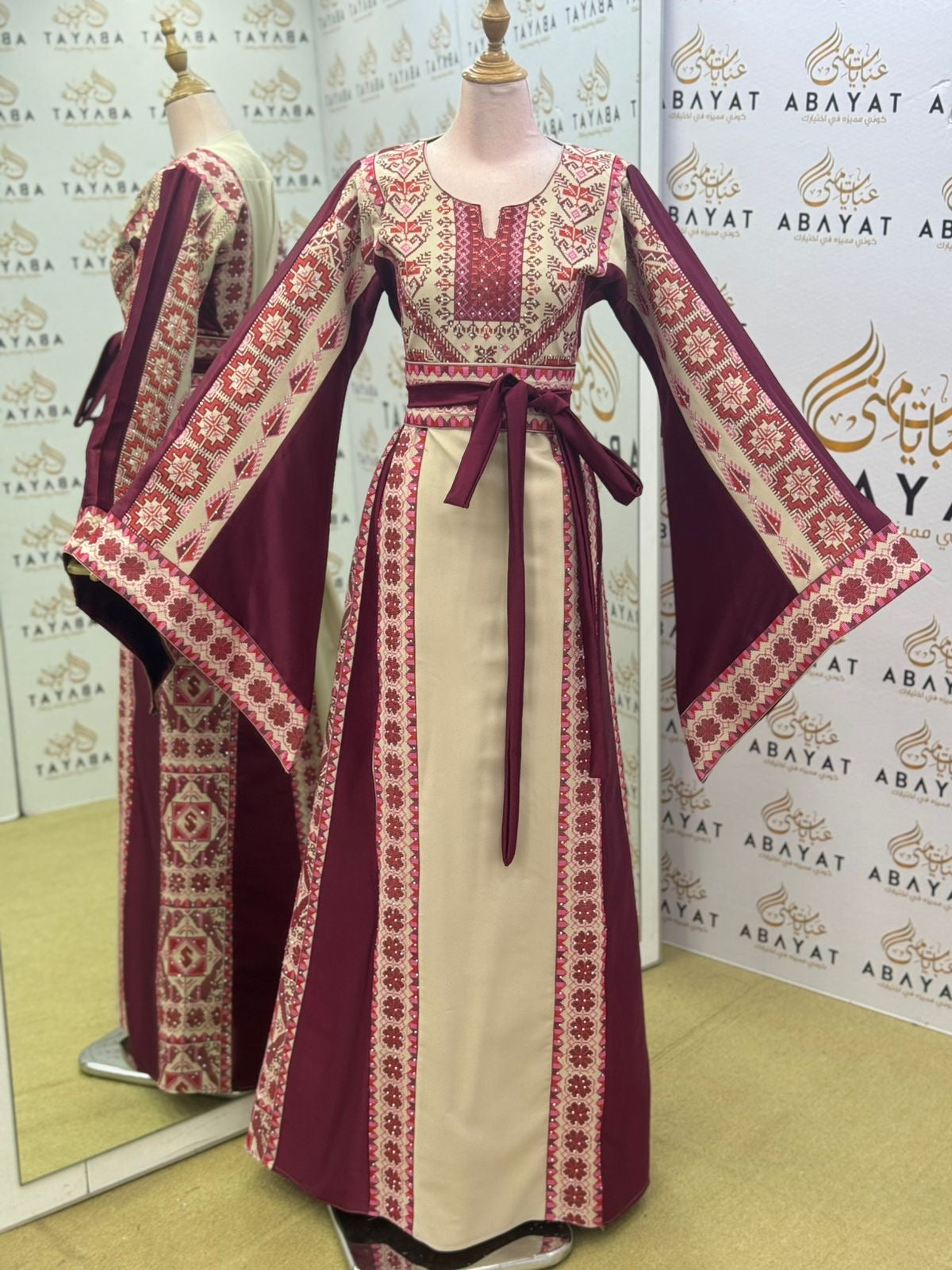 Embroidery Burgundy Tatreez Thobe