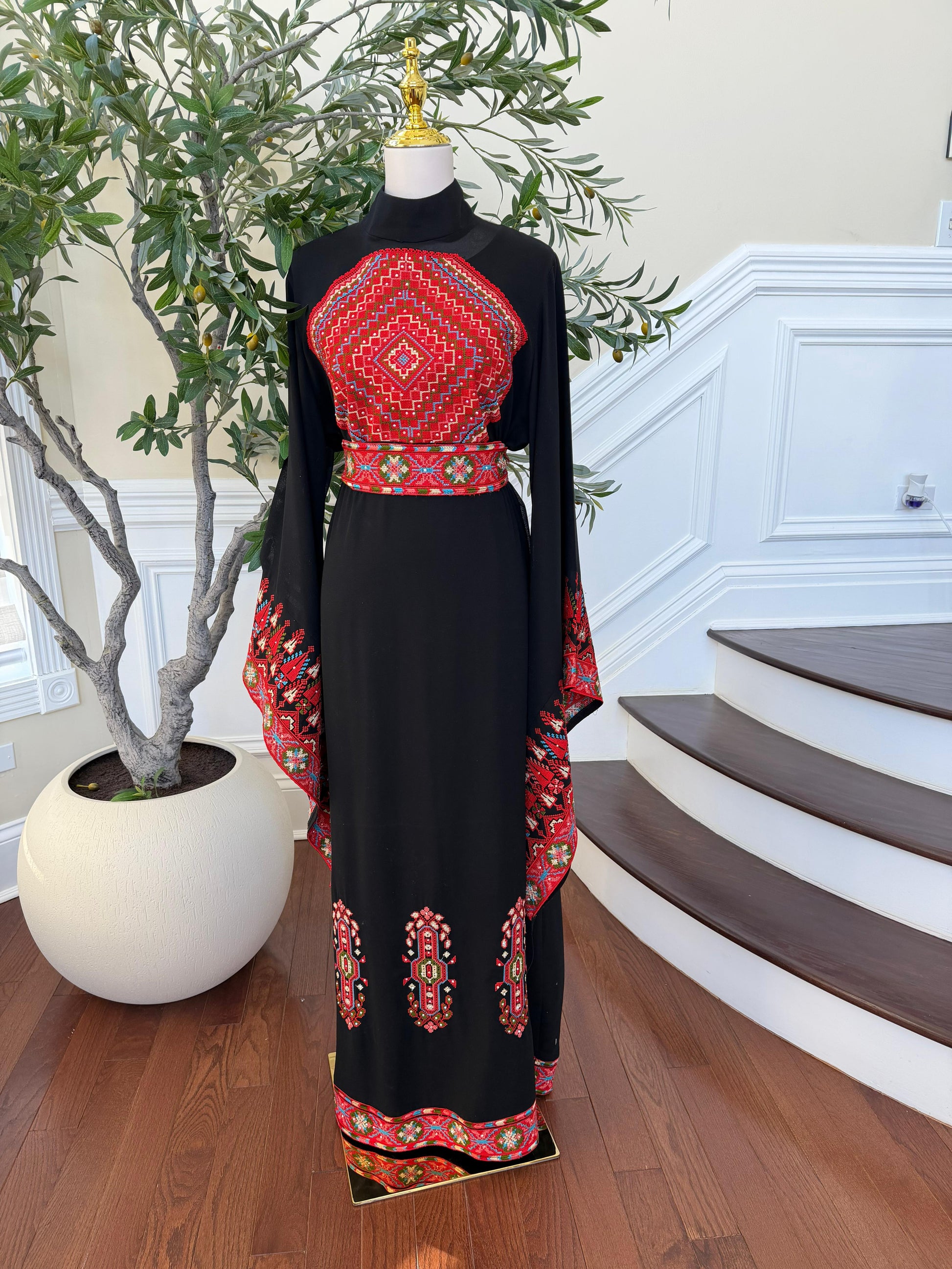 Embroidery Tatreez Red Thobe