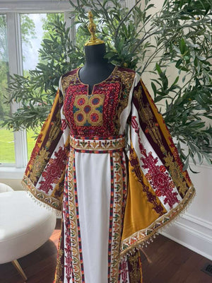 White Embroidery Tatreez Elegance Thobe