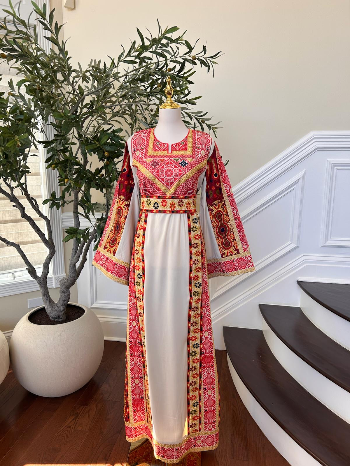 Cream Embroidery Tatreez Thobe