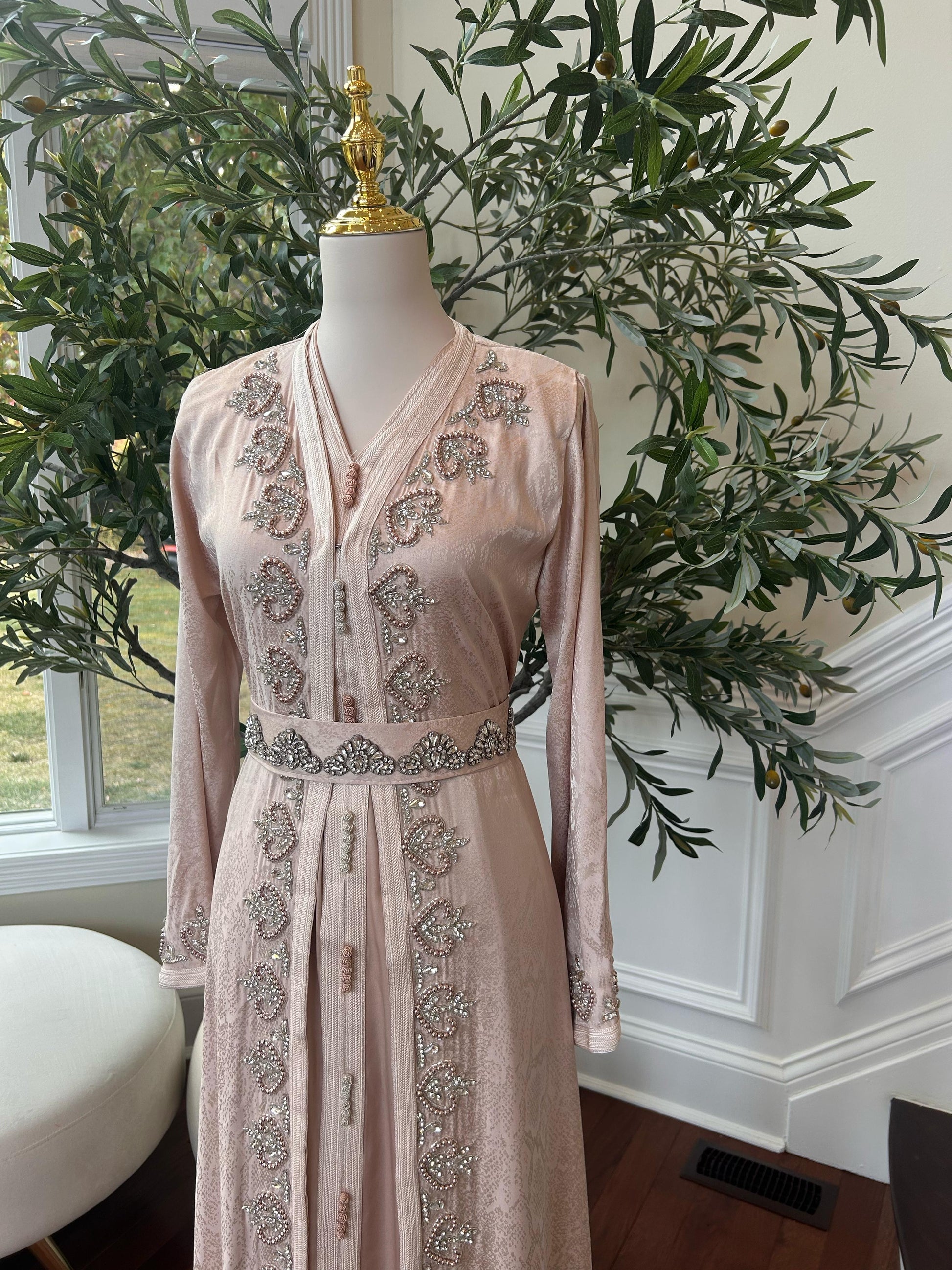 Soft Pink Elegance Beaded Kuftan