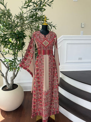 Elegant Embroidery Tatreez Thobe / A