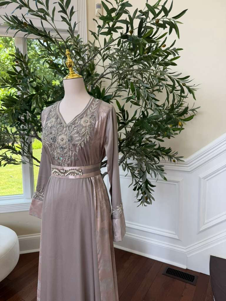 Silver Beaded Elegance Kuftan