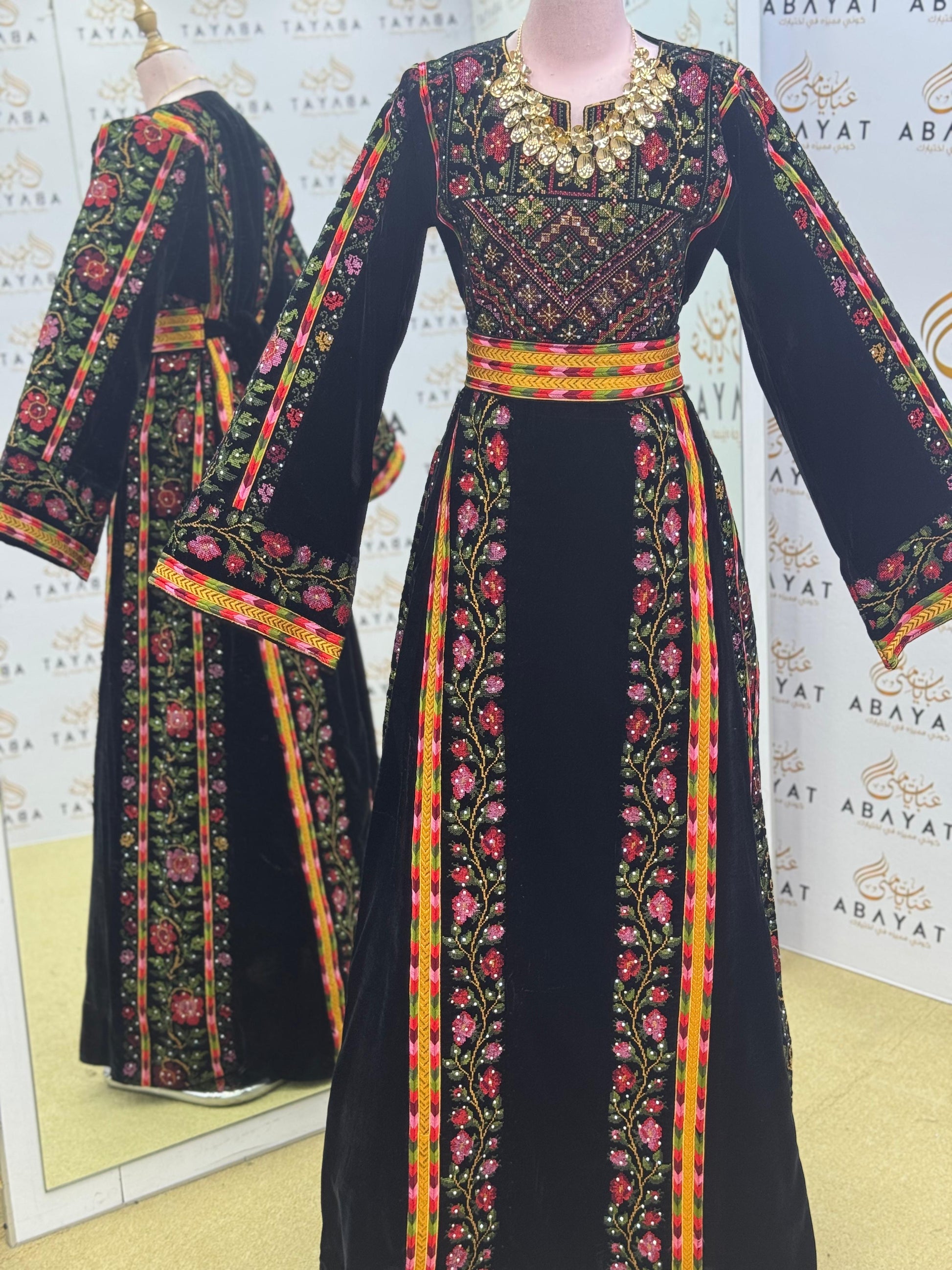 Royal Black Velvet Thobe – Wide Sleeves & Floral