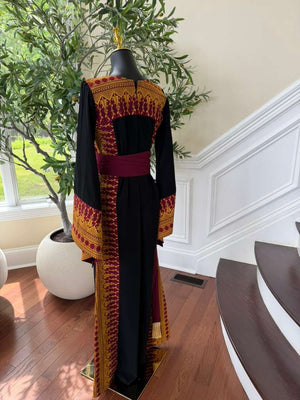 Black Embroidery Tatreez Elegance Thobe