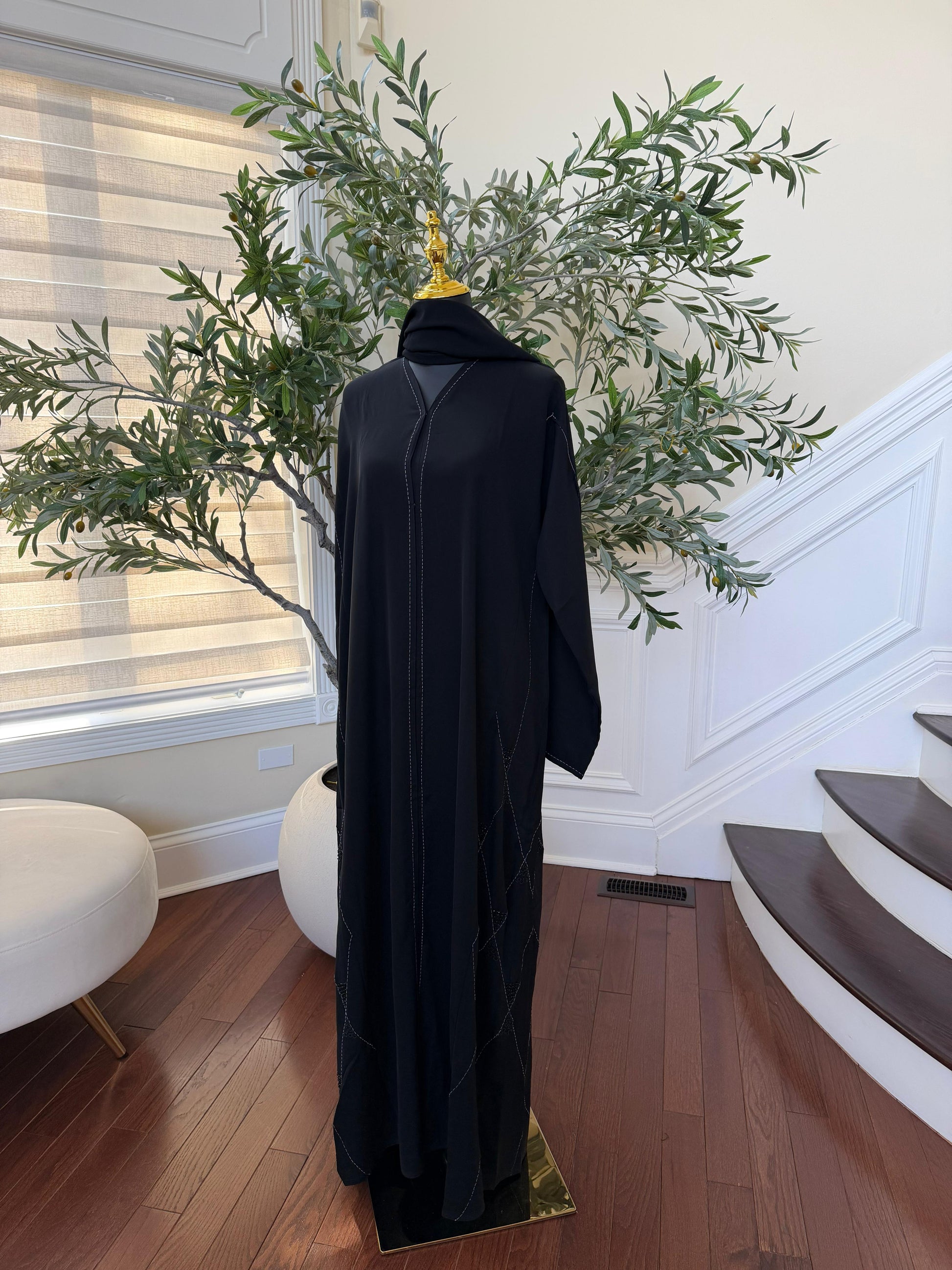 Shadow Crescent Black Abaya