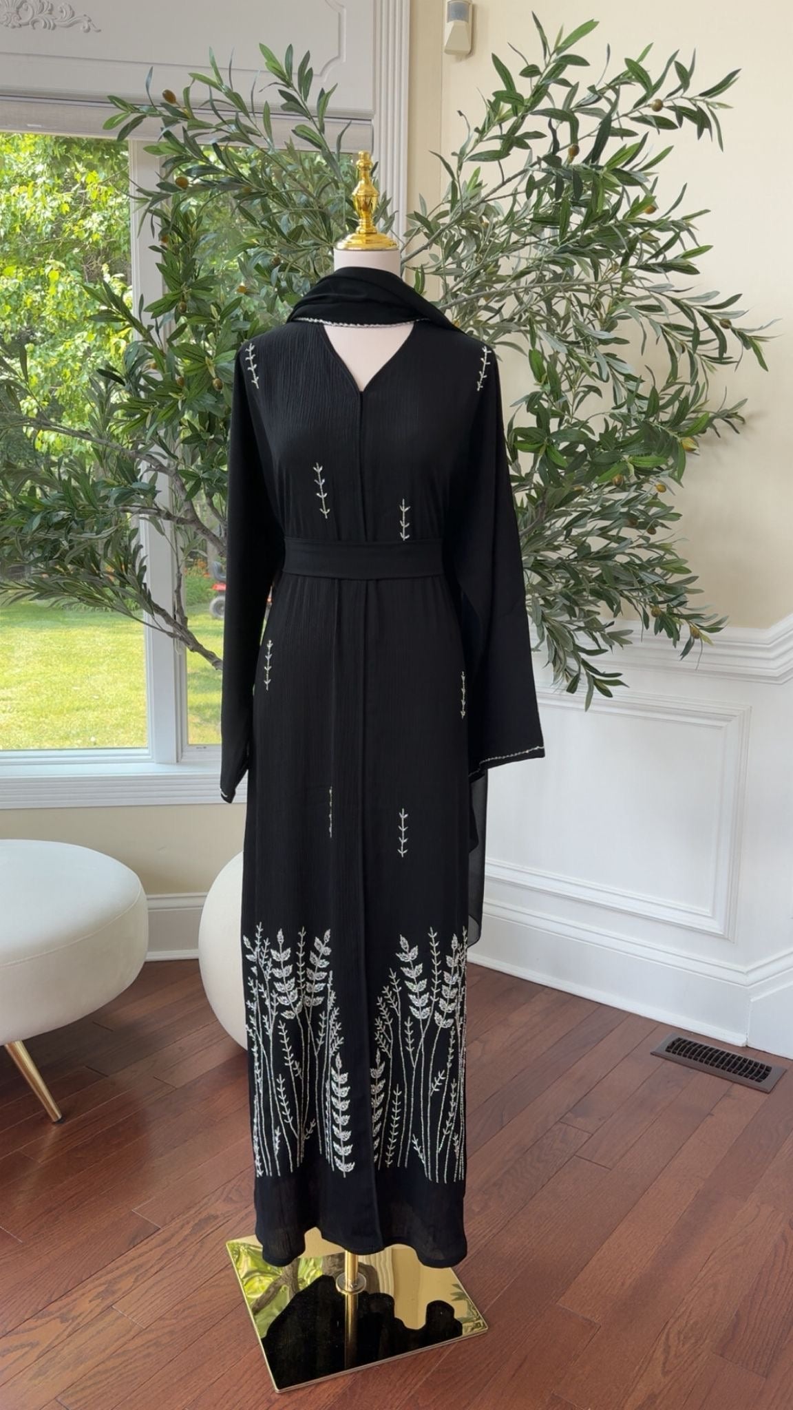 Black Floral Luxe Abaya