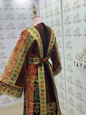 Malaka – Royal Palestinian Embroidered Velvet Thobe Jana & Nar