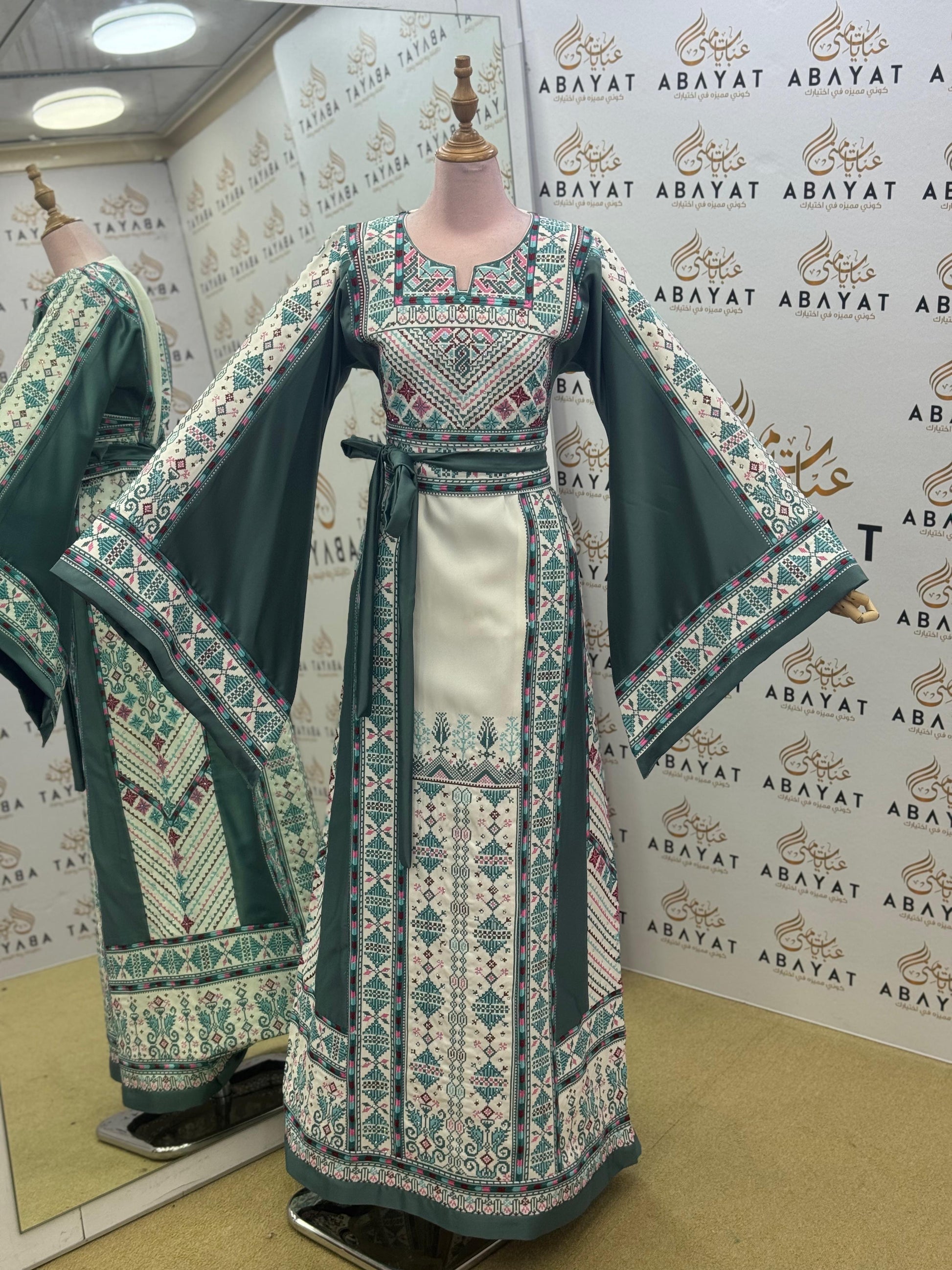 Luxury Palestinian Embroidered Thobe – Sage Green Traditional Design