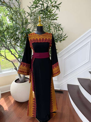 Black Embroidery Tatreez Elegance Thobe