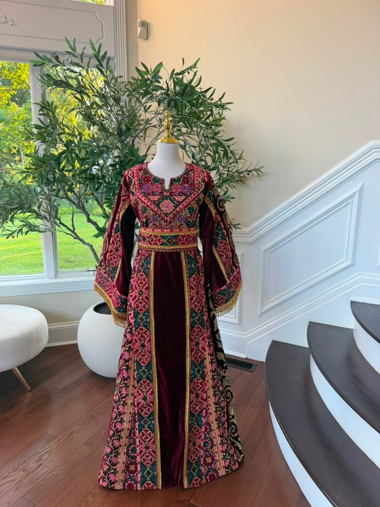 Burgundy Embroidery Tatreez Elegance Thobe