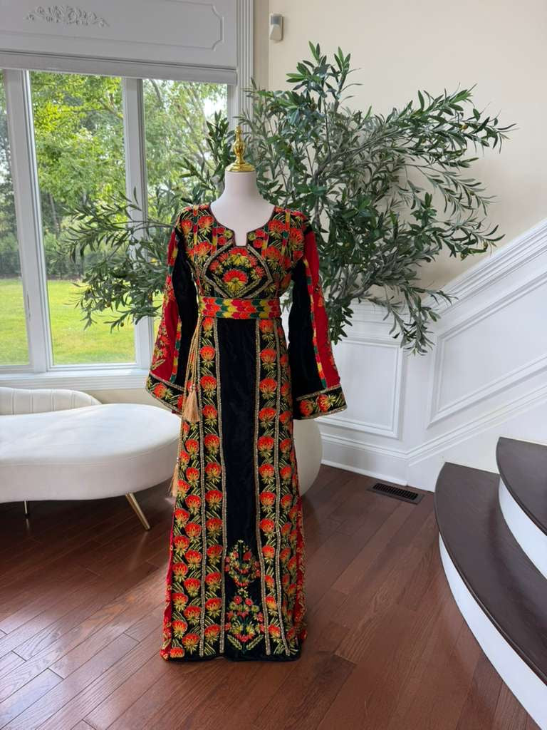 Velvet Black Embroidery Beaded Stone Thobe