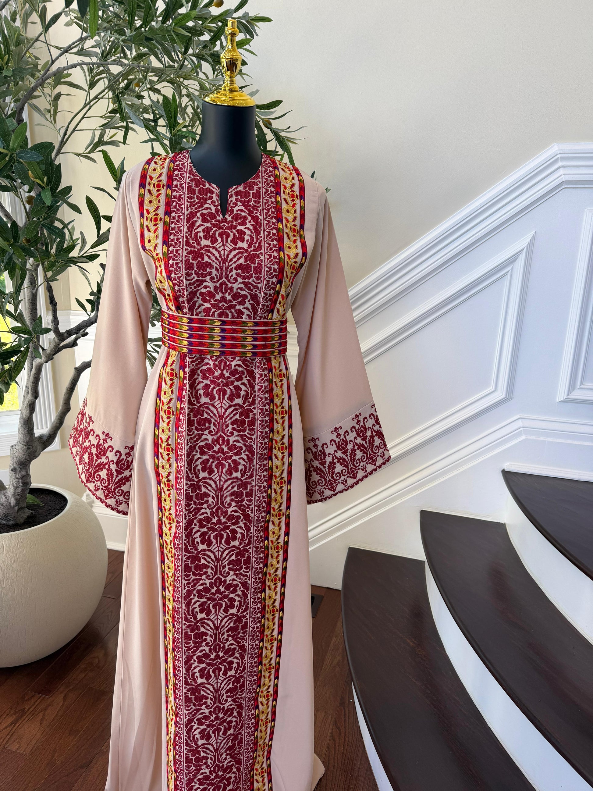 Beige Red Tatreez Elegance Thobe