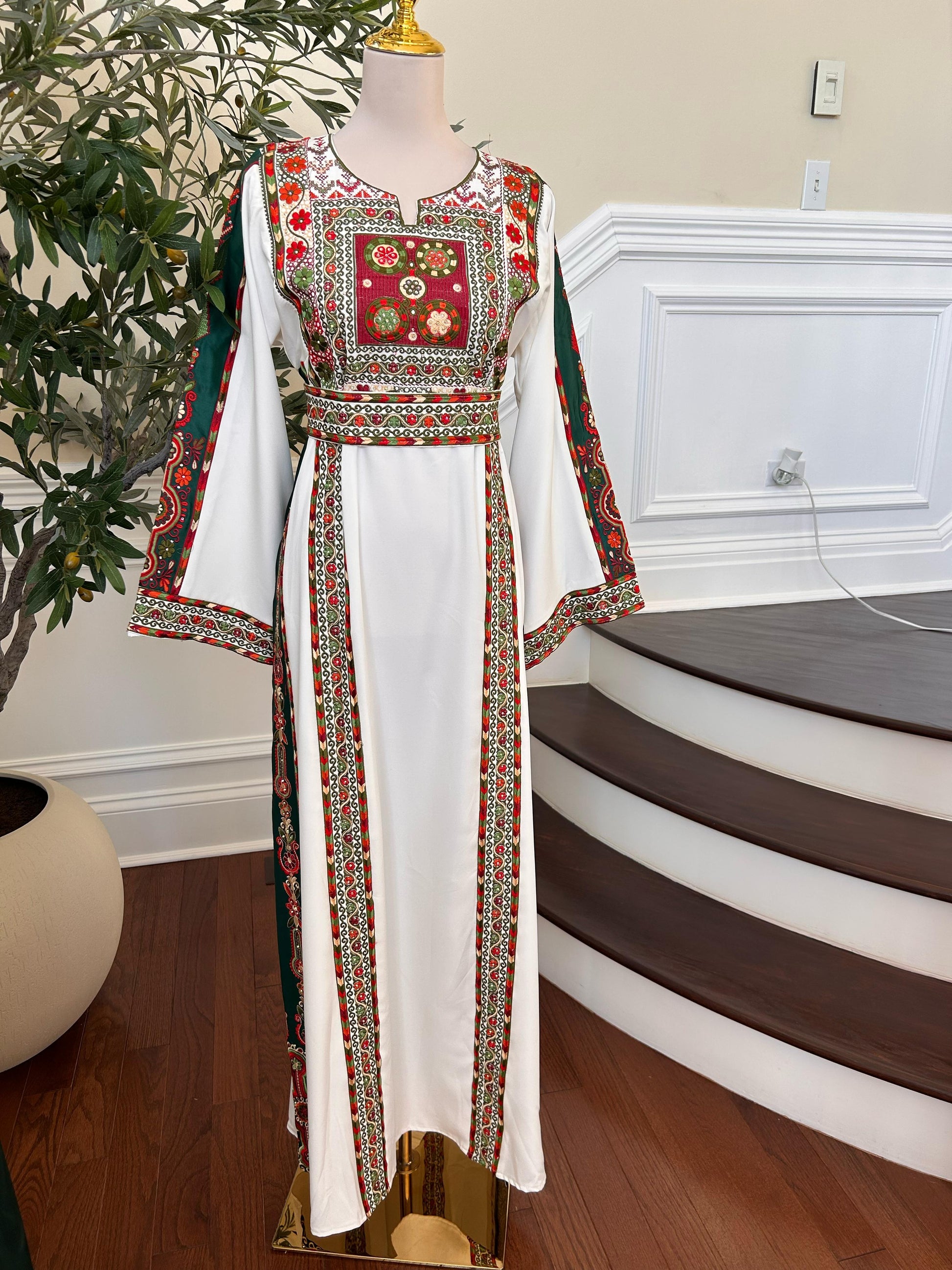 White Embroidery Tatreez Thobe