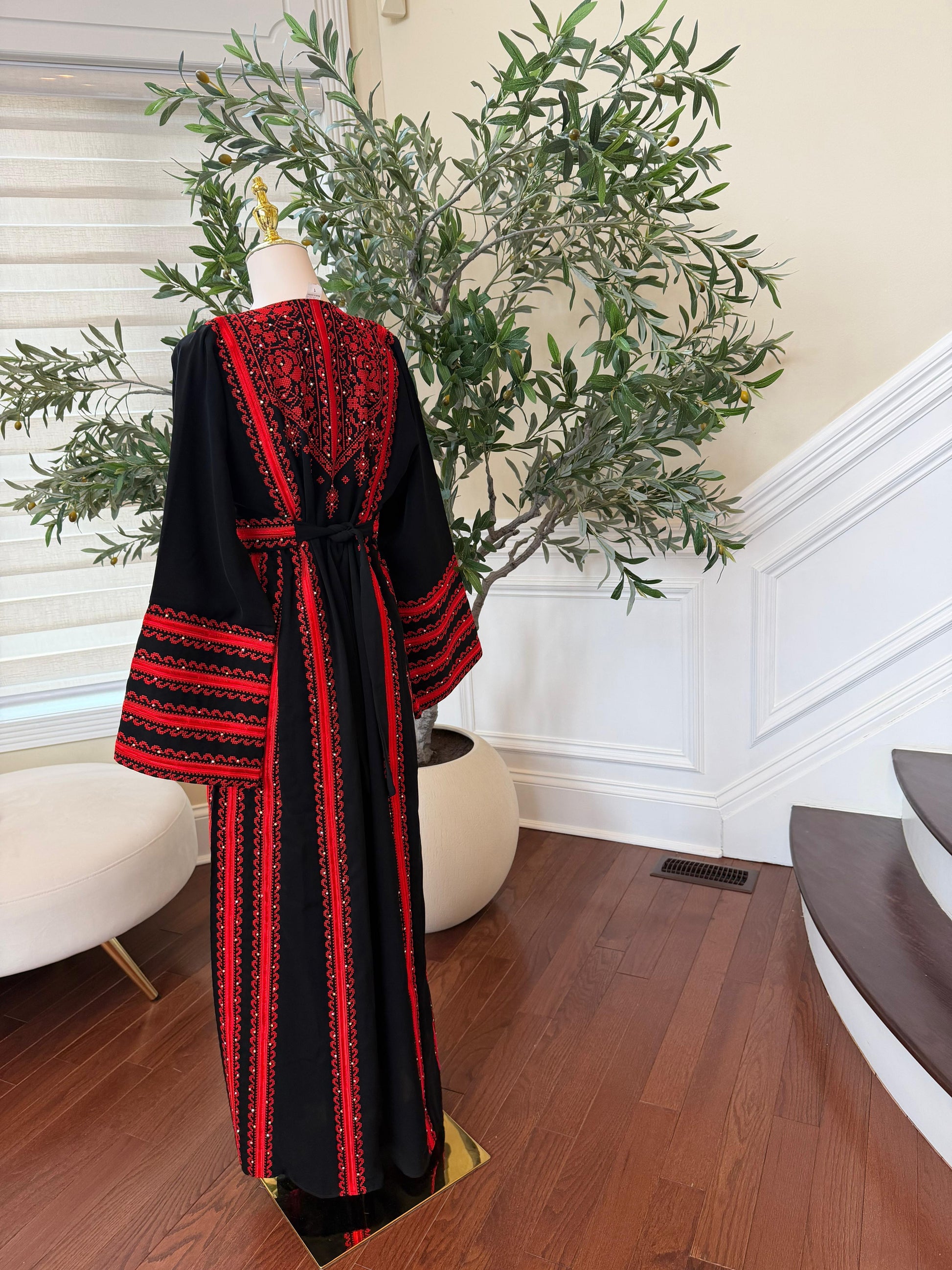 Black Embroidery Tatreez Red Heritage Thobe