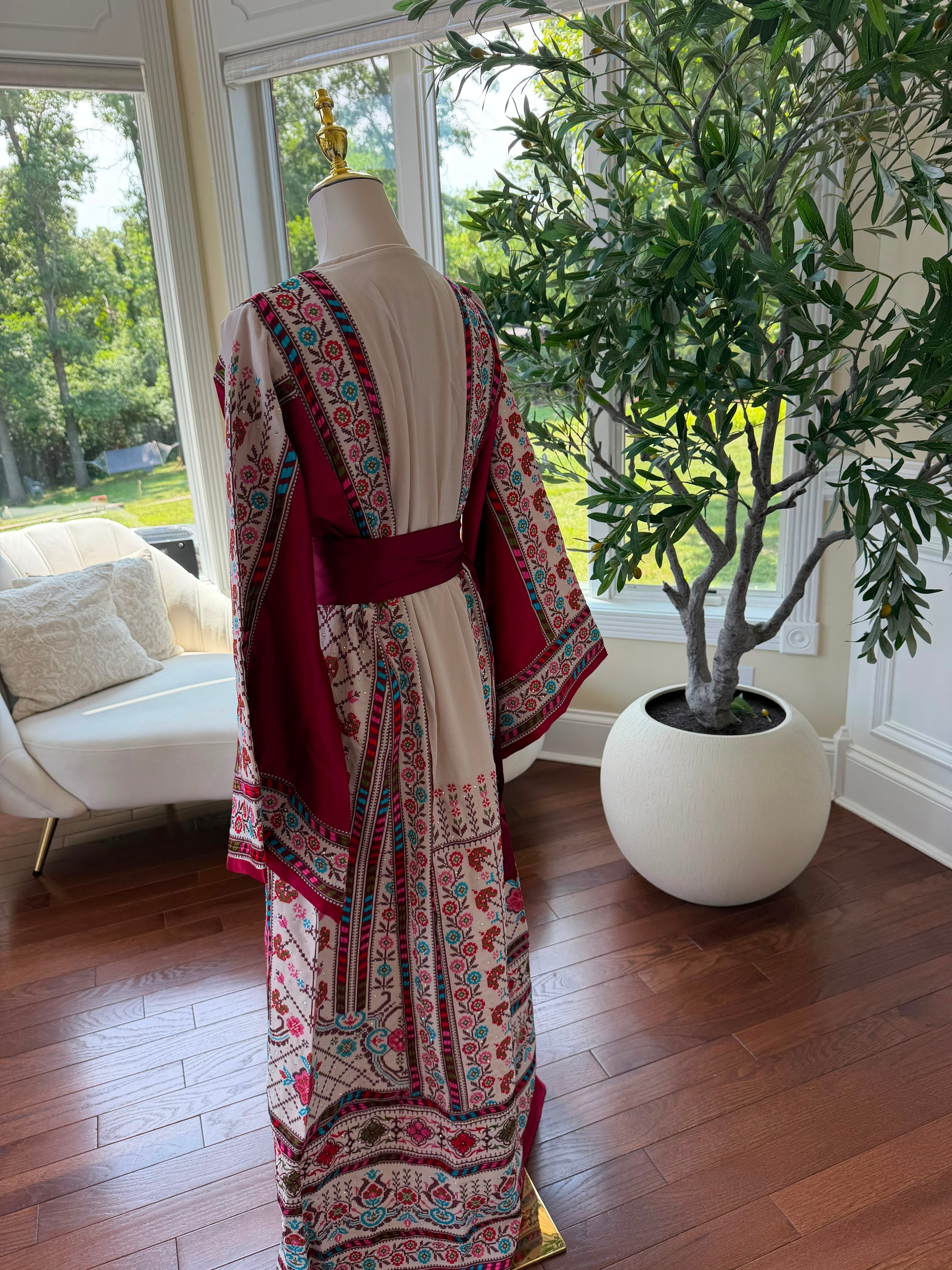 Cream Embroidery Tatreez Thobe