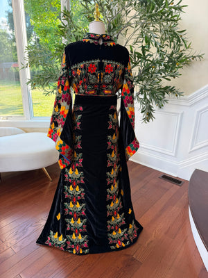 Black Beaded Stone Elegance Thobe