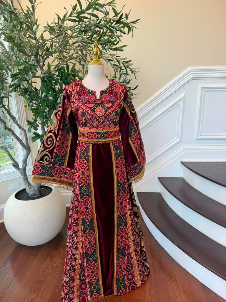 Burgundy Embroidery Tatreez Elegance Thobe