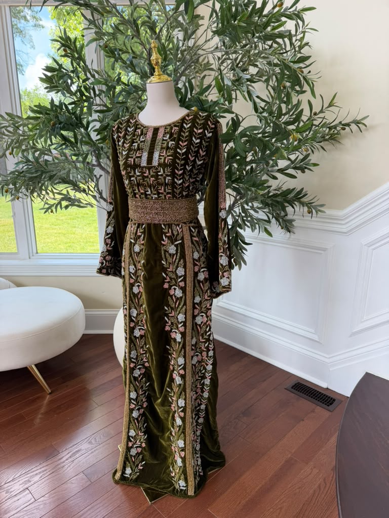 Velvet Olive Green Beaded Stone Thobe