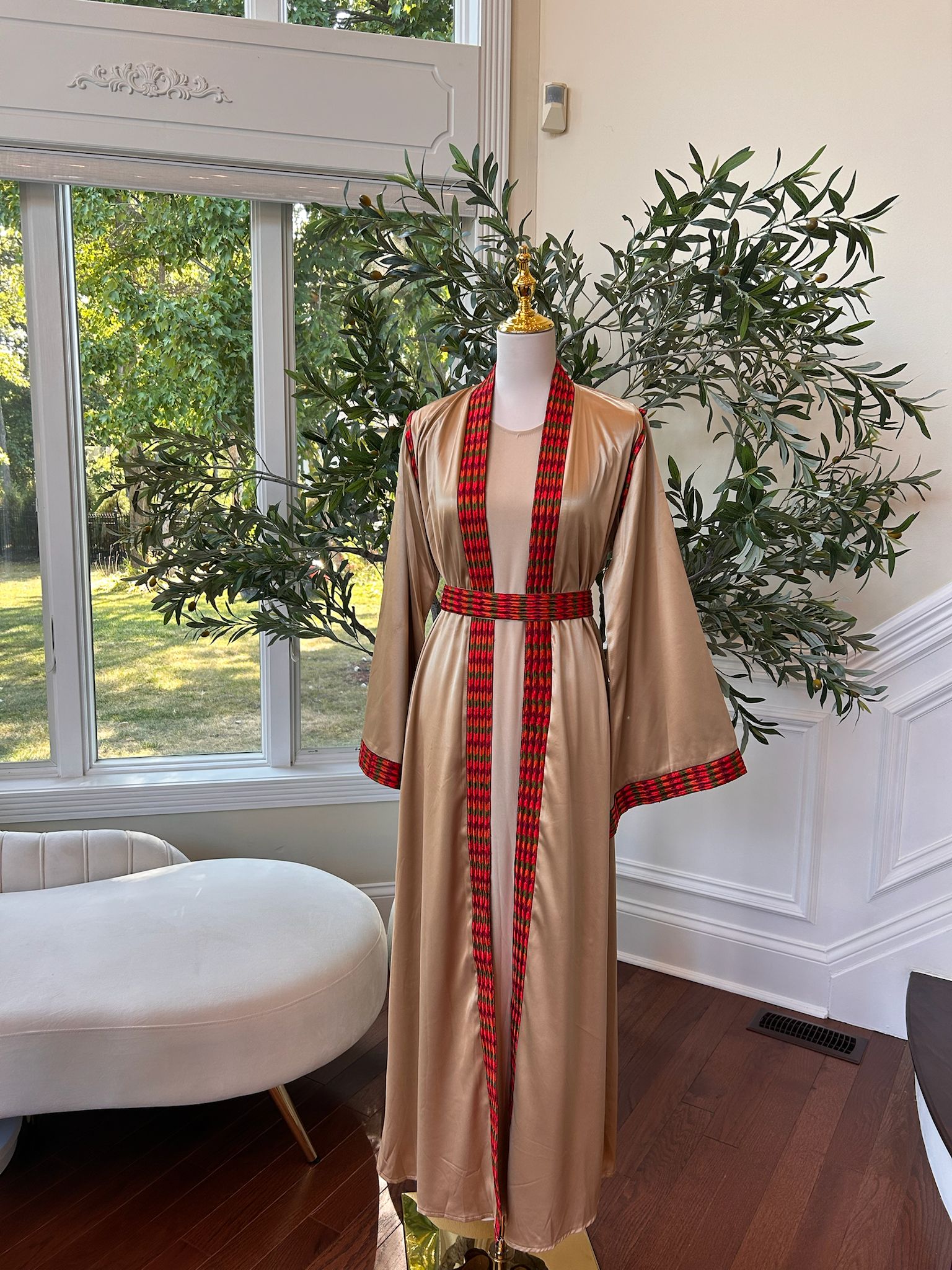 Golden Red Embroidery Tatreez Thobe