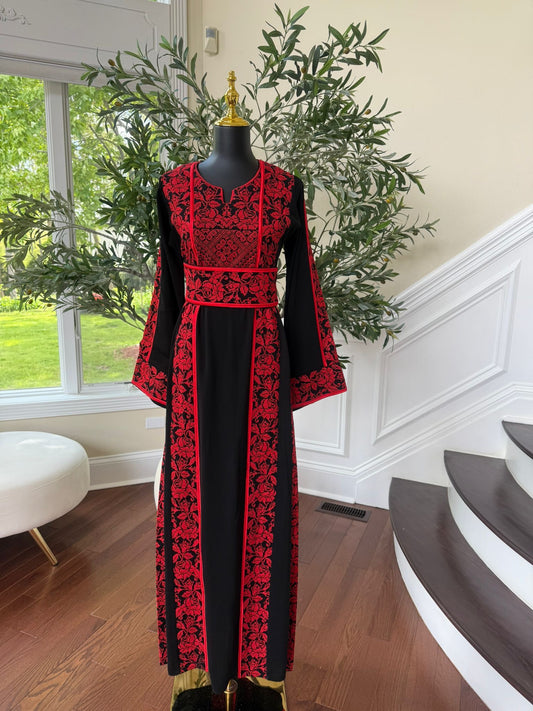 Elegant Red Tatreez Thobe / A