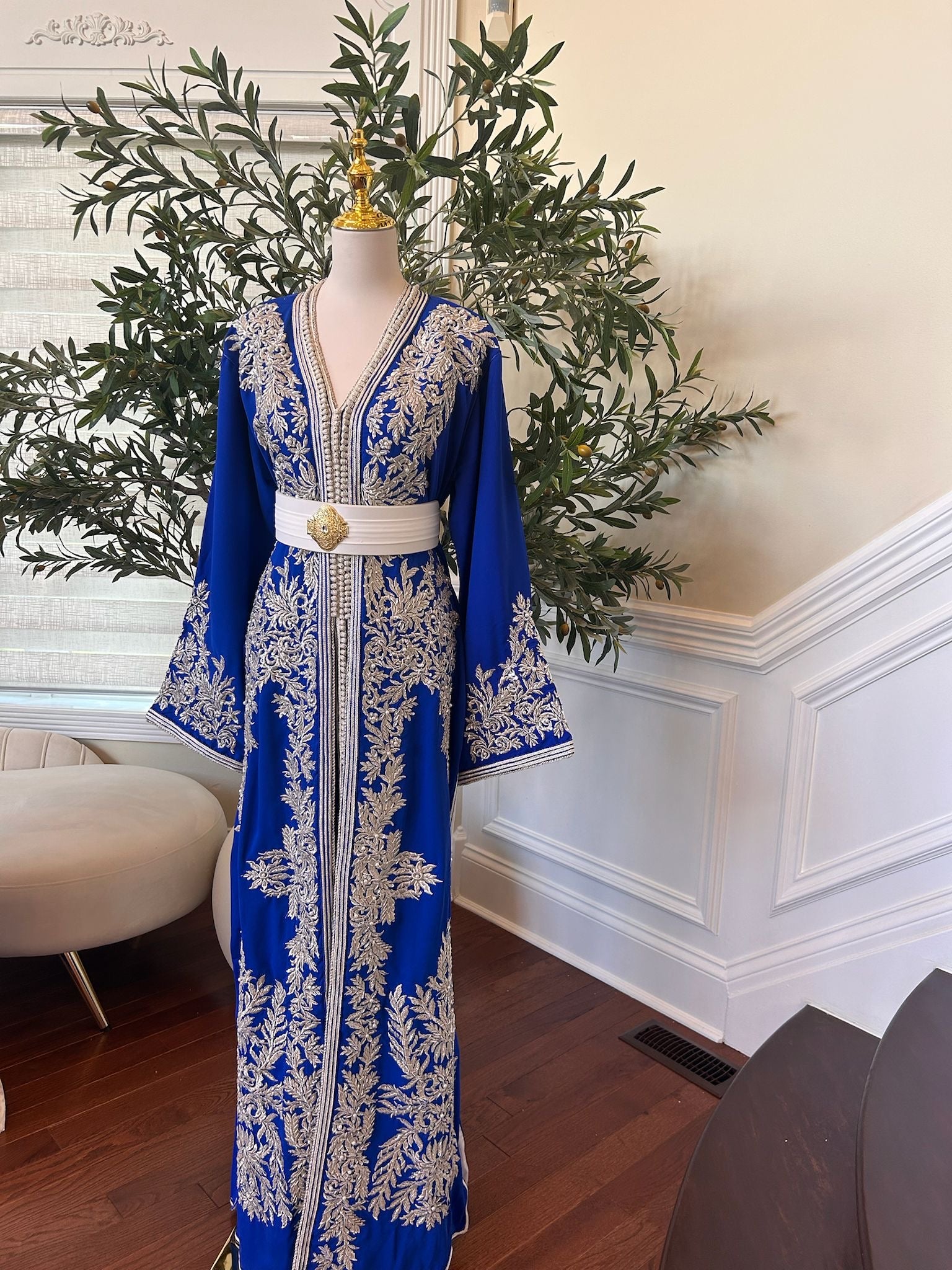 Royal Blue White Floral Detail Kuftan