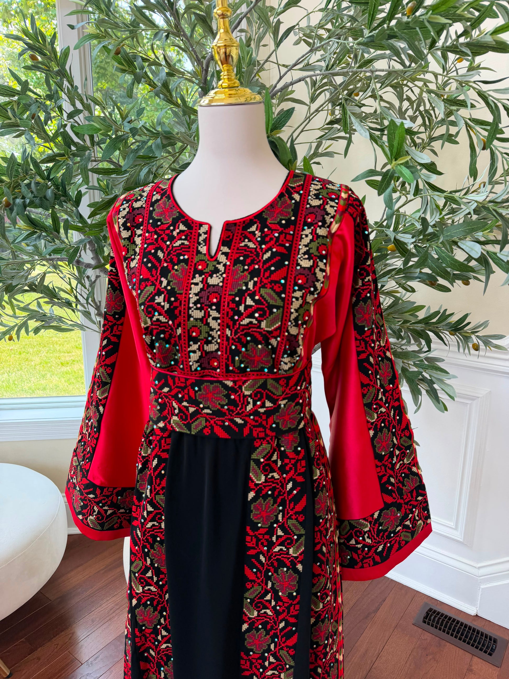 Red Embroidery Tatreez Black Thobe
