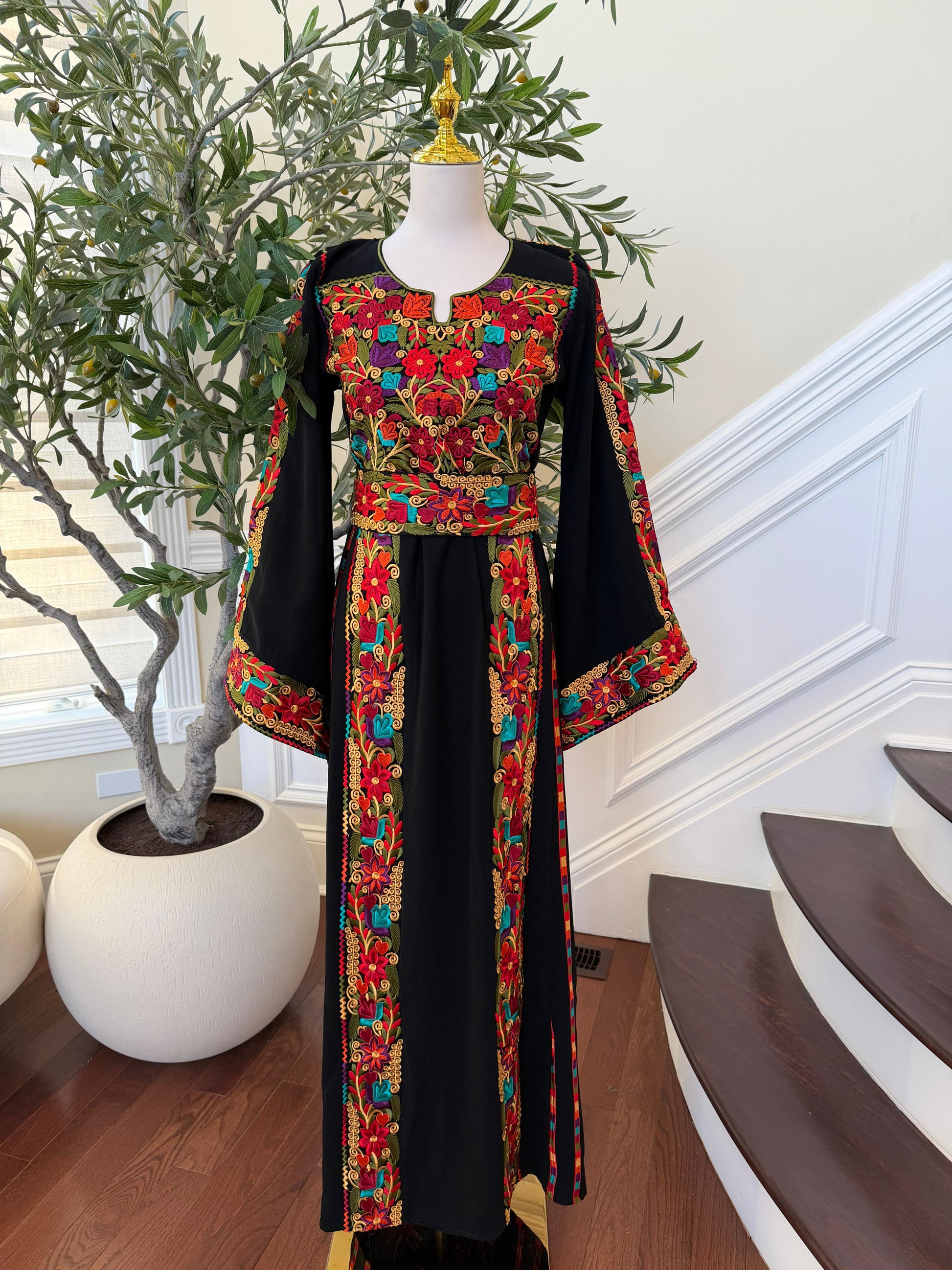 Black Embroidery Tatreez Thobe